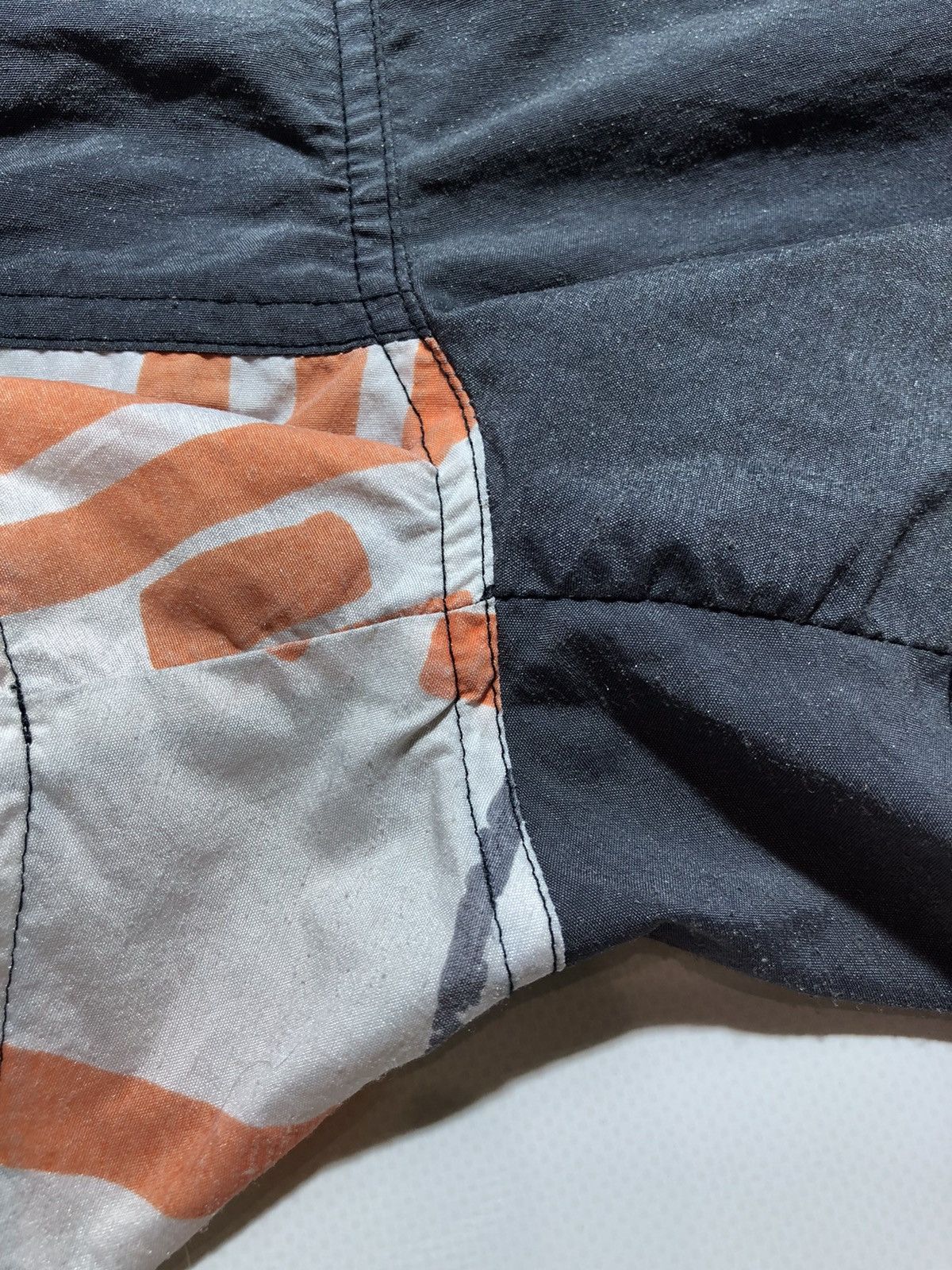 Reebok Vintage Reebok Nylon Shorts Size US 34 / EU 50 - 4 Thumbnail