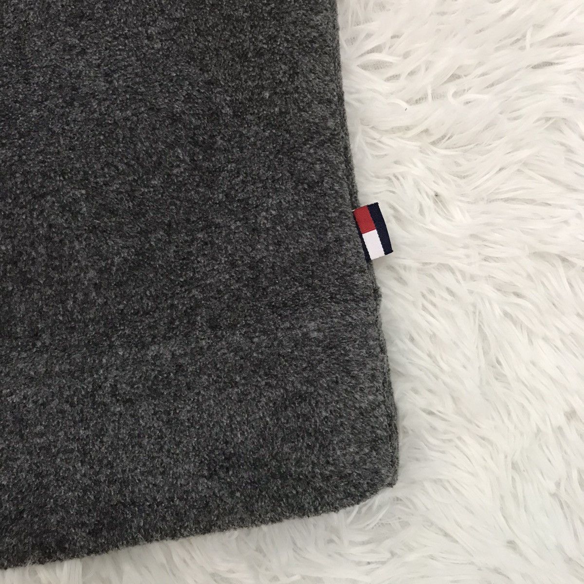 Tommy Hilfiger Tommy Hilfiger Fleece Big Logo On Back Sweater/Sweatshirt Size US L / EU 52-54 / 3 - 11 Thumbnail