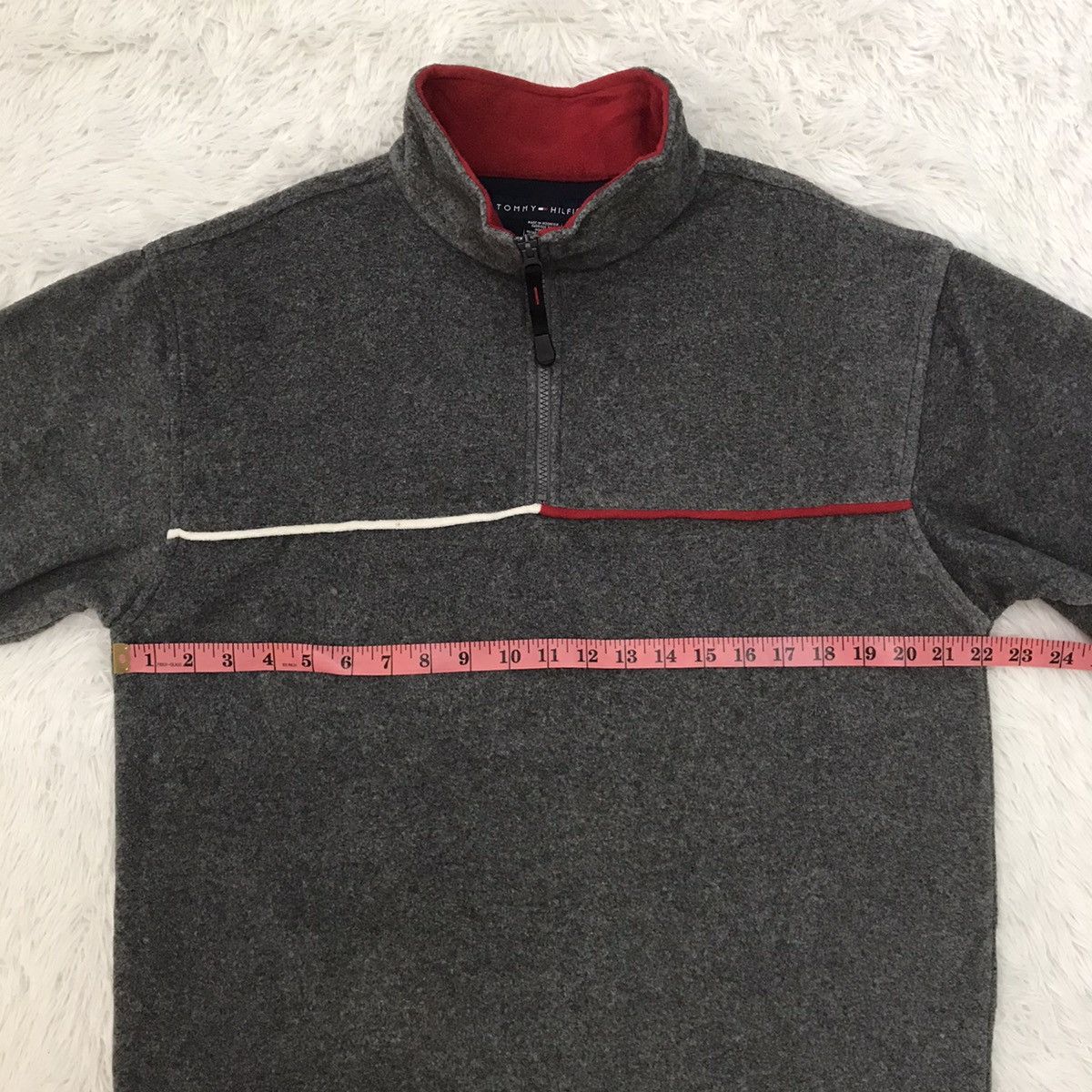 Tommy Hilfiger Tommy Hilfiger Fleece Big Logo On Back Sweater/Sweatshirt Size US L / EU 52-54 / 3 - 15 Thumbnail