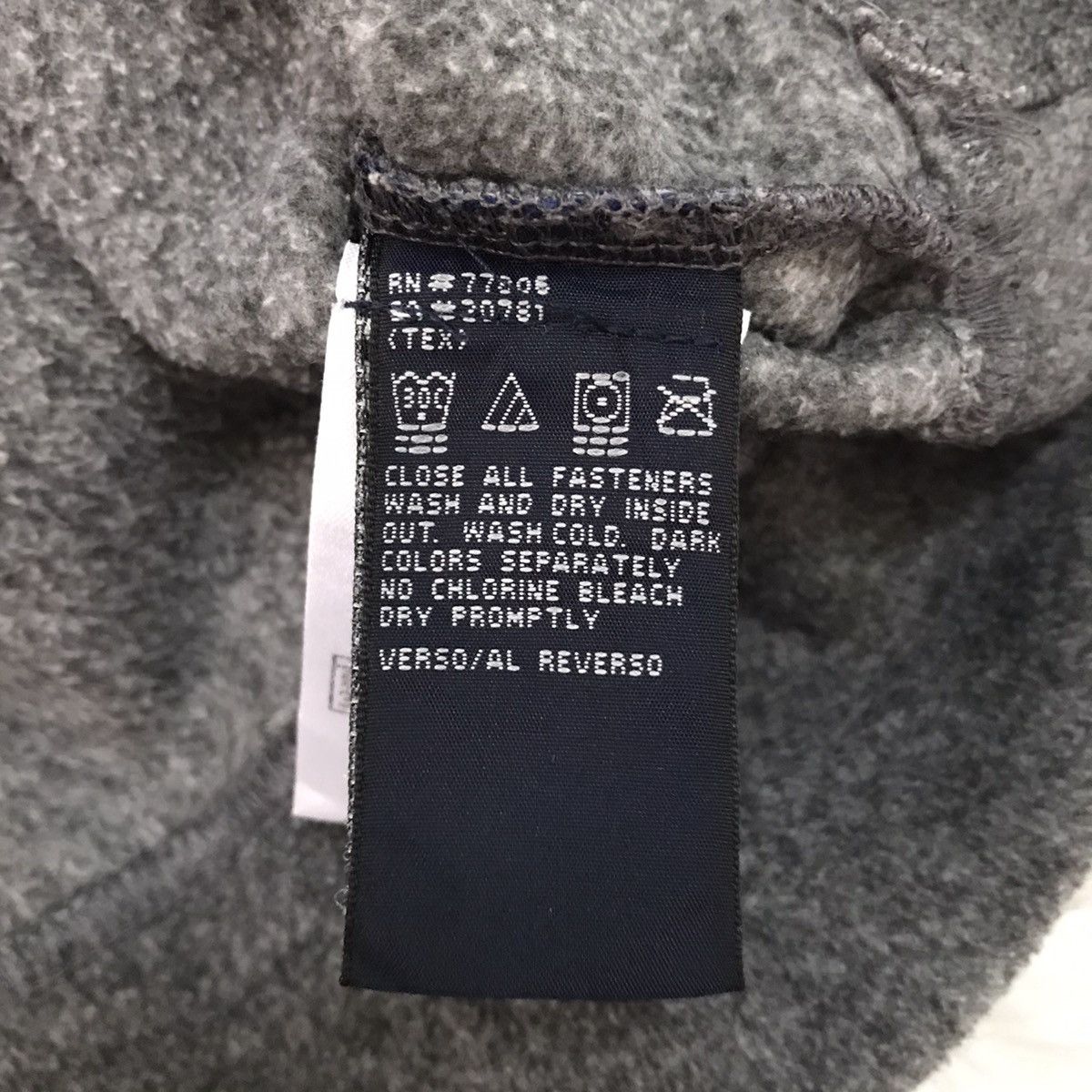 Tommy Hilfiger Tommy Hilfiger Fleece Big Logo On Back Sweater/Sweatshirt Size US L / EU 52-54 / 3 - 13 Thumbnail