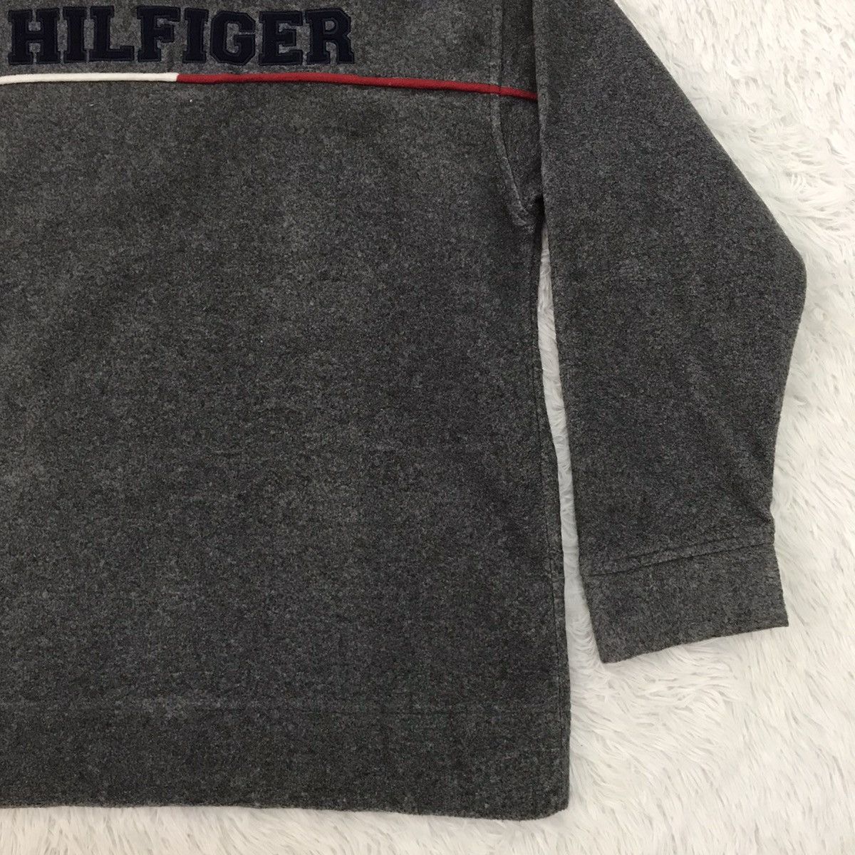 Tommy Hilfiger Tommy Hilfiger Fleece Big Logo On Back Sweater/Sweatshirt Size US L / EU 52-54 / 3 - 10 Thumbnail