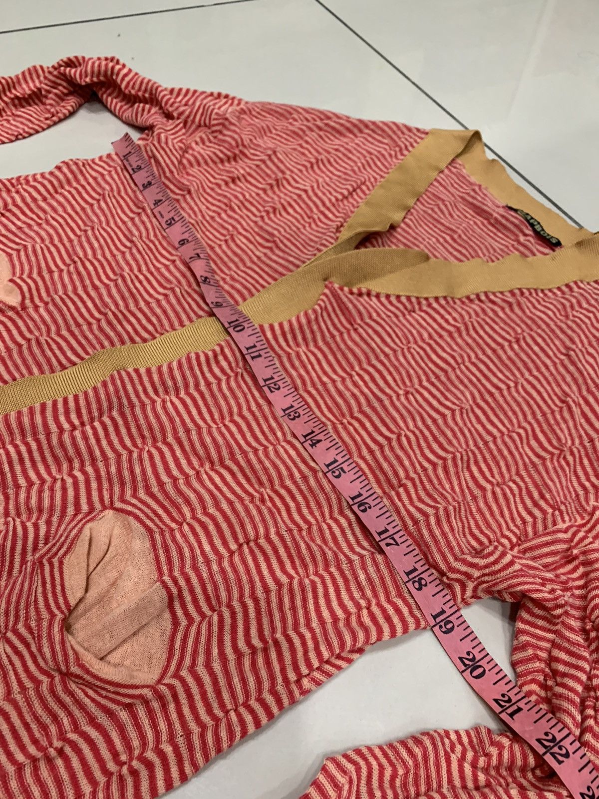 Frapbois × Issey Miyake STRIPES FRAPBOIS BY ISSEY MIYAKE WRINKLES KNITTED CARDIGAN Size US M / EU 48-50 / 2 - 3 Thumbnail