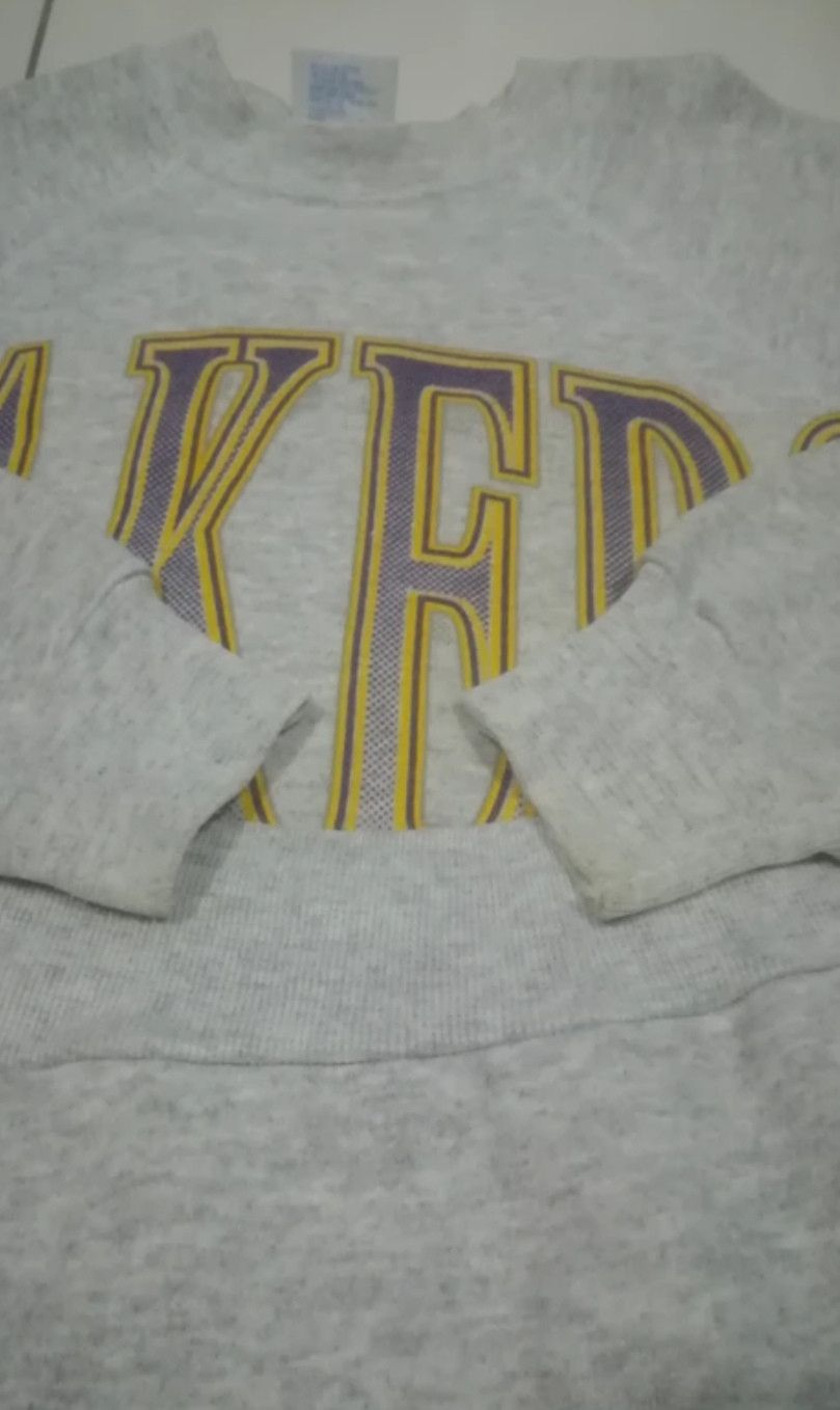 NBA × Vintage Vintage NBA Los Angeles Lakers Logo 7 Sweatshirt Size US L / EU 52-54 / 3 - 4 Thumbnail
