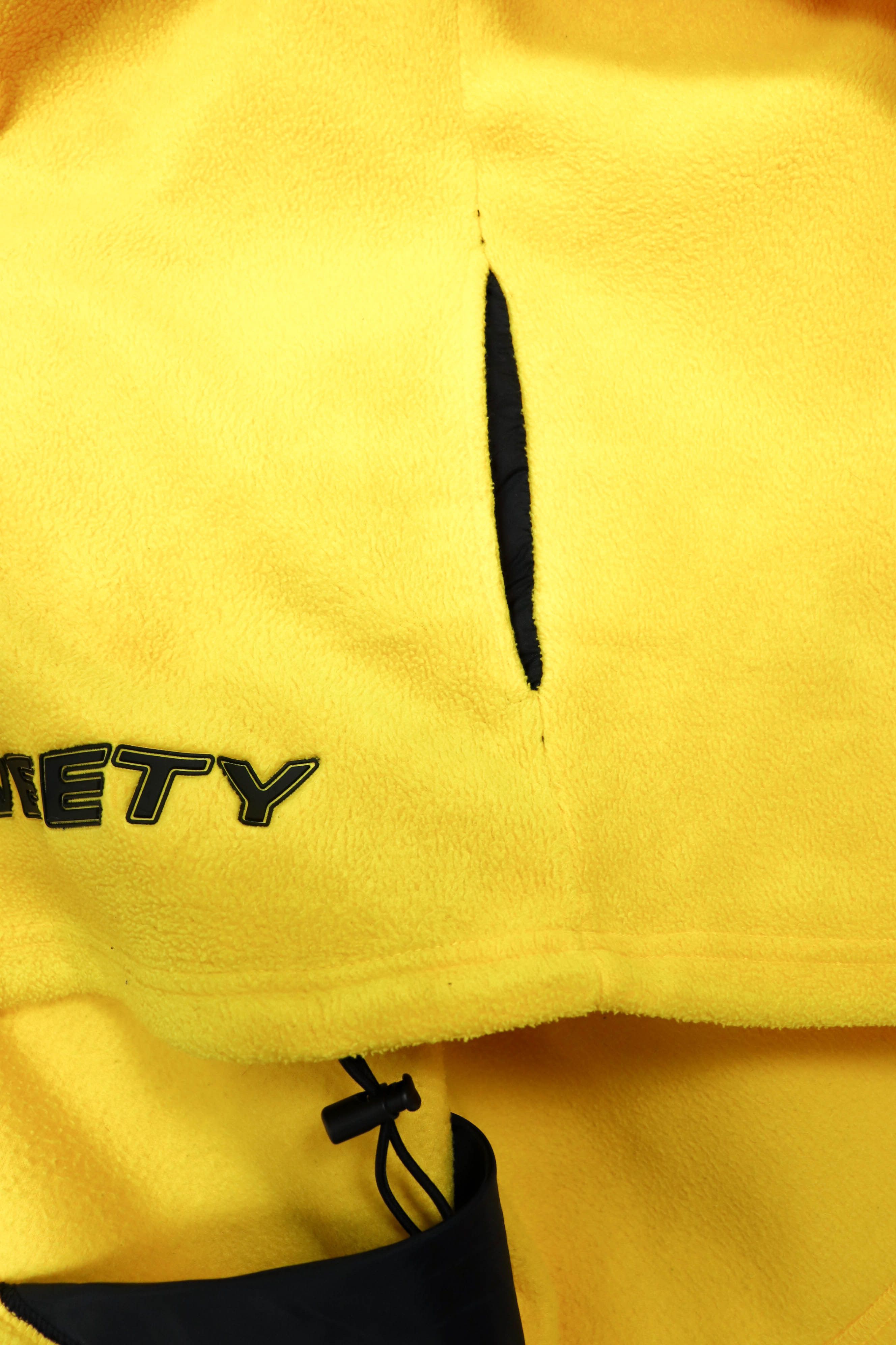 Warner Bros Tweety Vintage 90s ©1999 Warner Bros Looney Tunes Fleece Size US XL / EU 56 / 4 - 11 Thumbnail