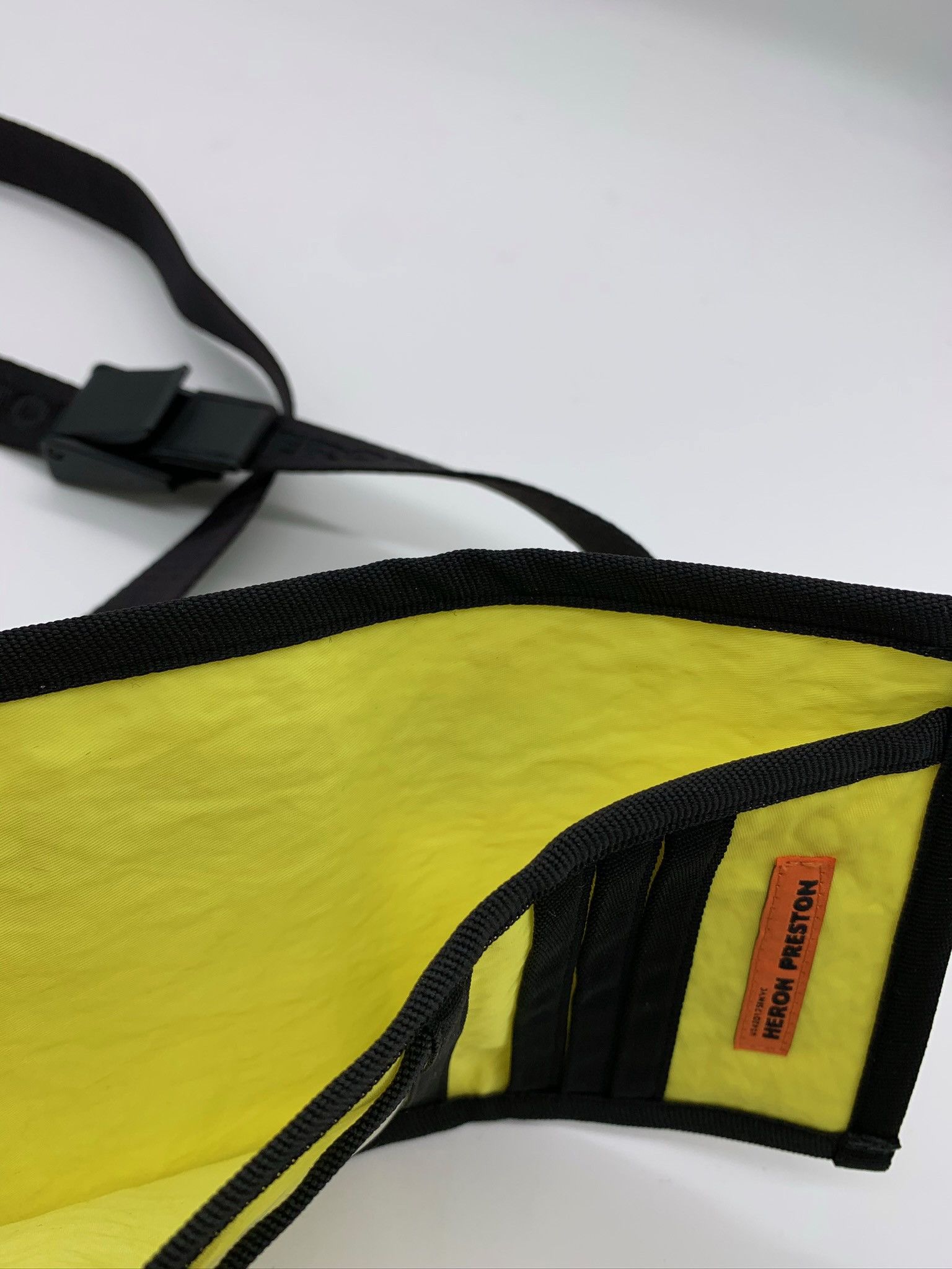 Heron Preston 🔥[SALE]🔥 Heron Preston Yellow Wallet Dot Size ONE SIZE - 8 Thumbnail