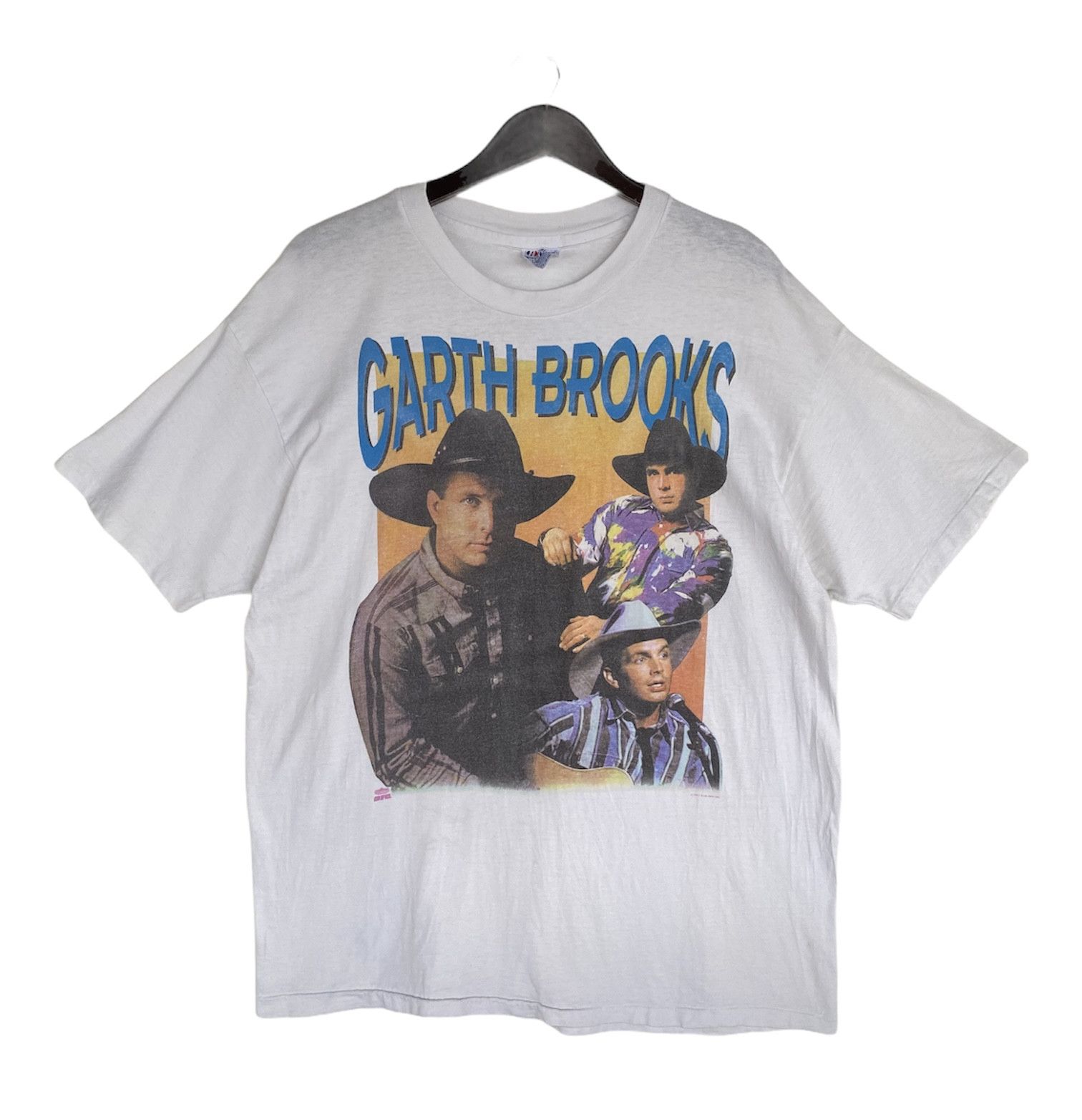 Band Tees VINTAGE 1990 GARTH BROOKS country singer tee shirt Size US XL / EU 56 / 4 - 1 Thumbnail