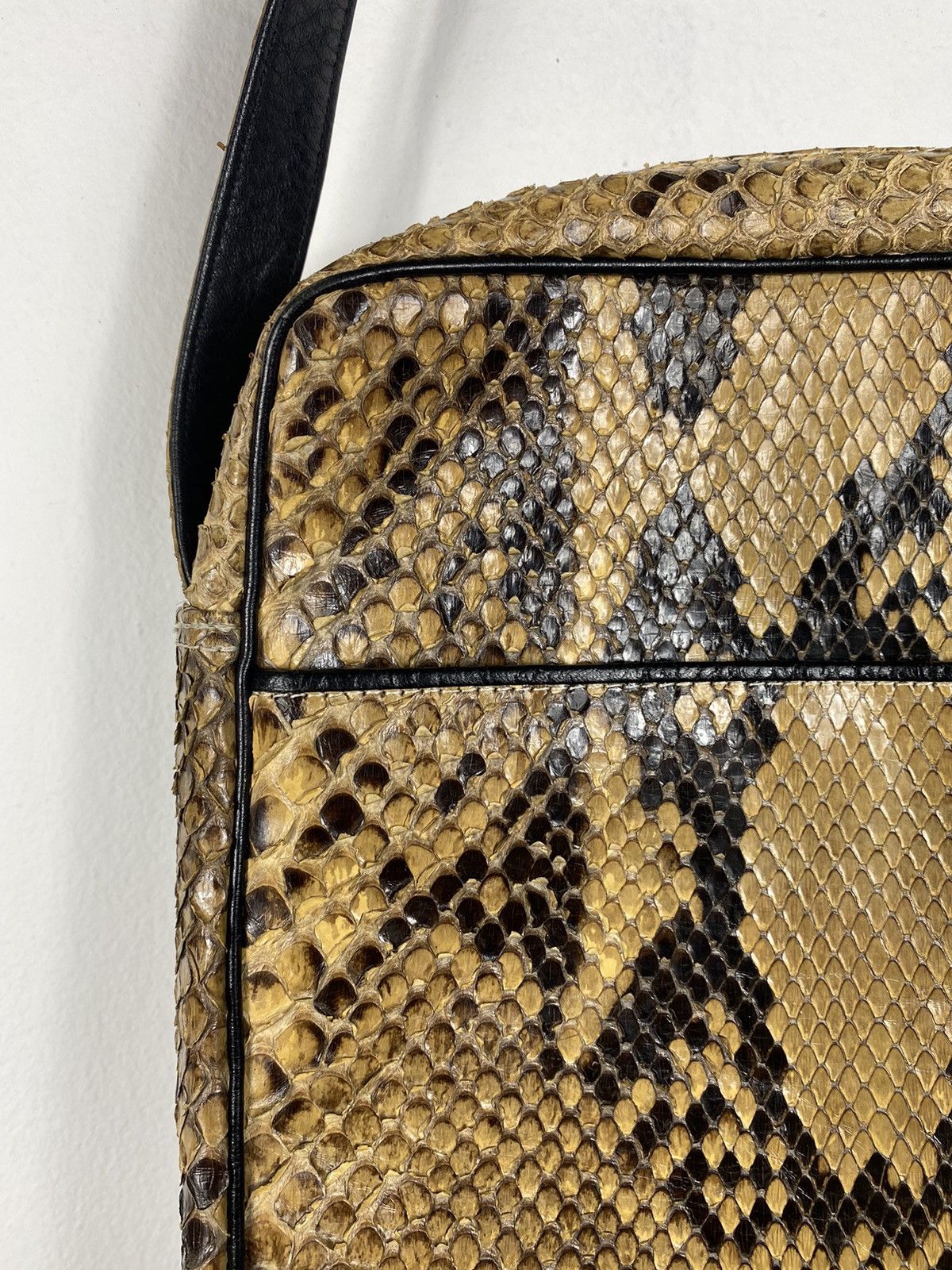 Genuine Leather Rare 🔥🔥Burma Python Genuine Skin Slim Bag Size ONE SIZE - 10 Thumbnail