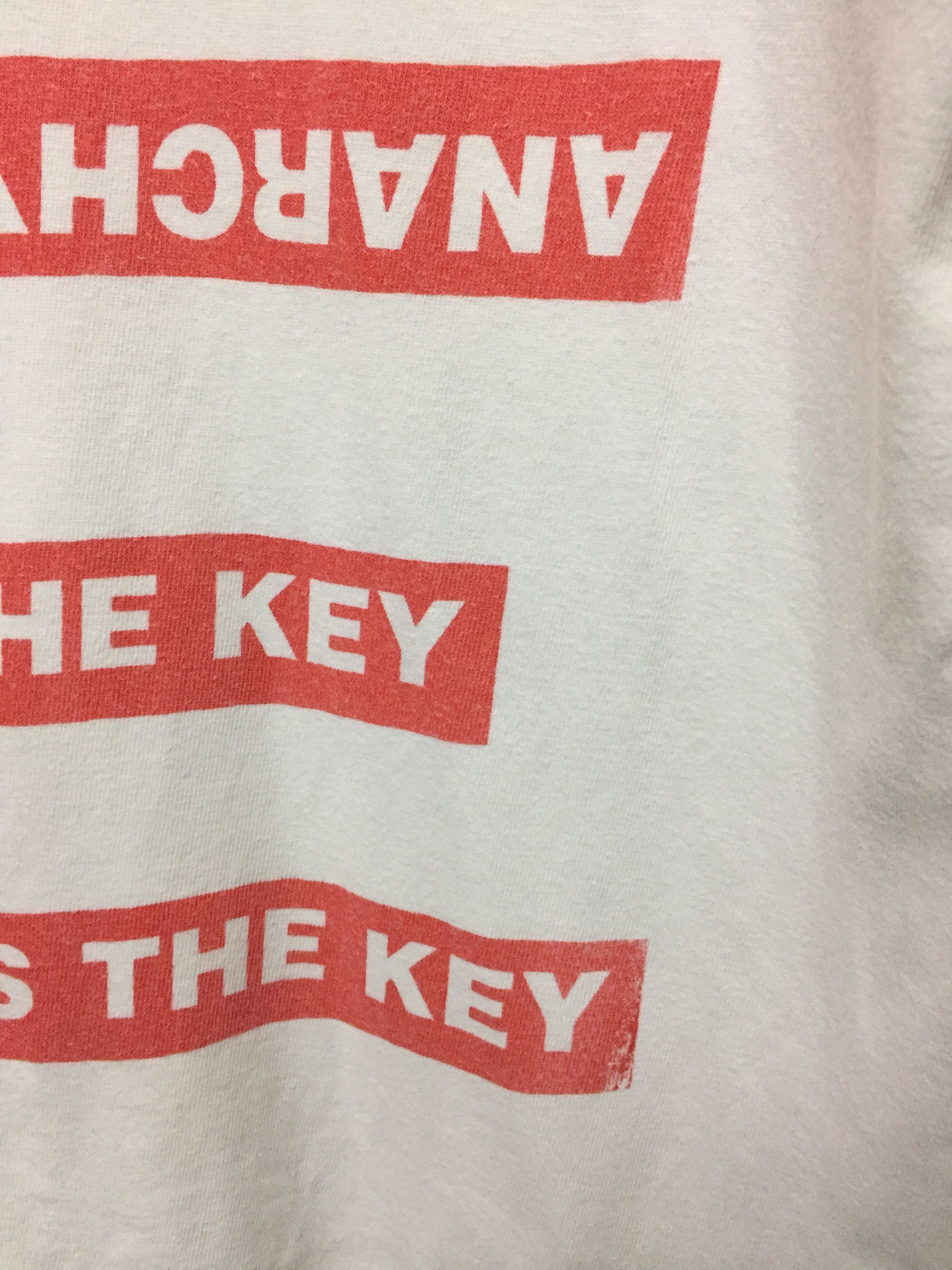 Undercover × Vandalize SS06 undercover X Vandalize anarchy is a key tee Size US S / EU 44-46 / 1 - 6 Thumbnail