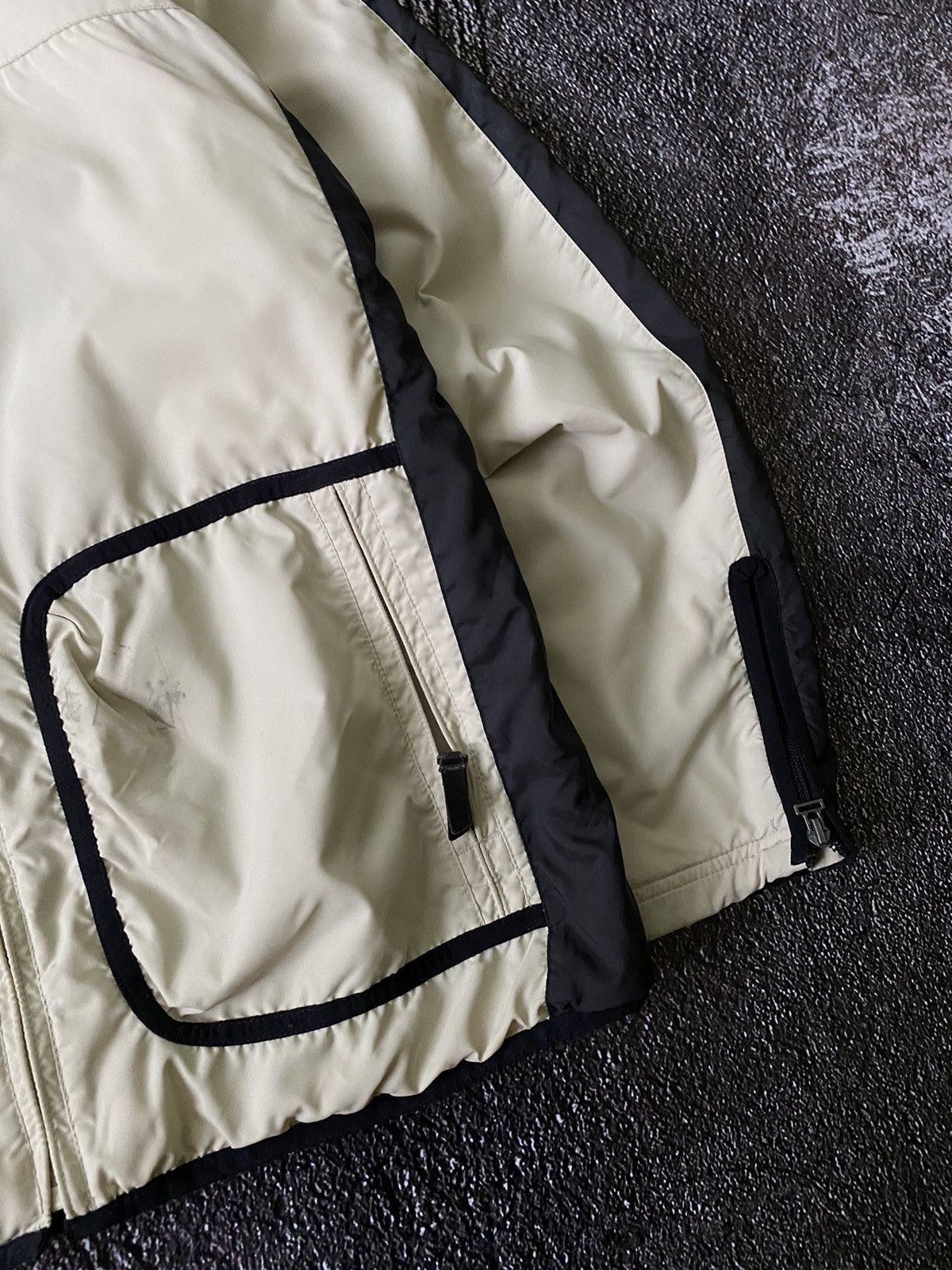 Nike Vintage Nike Y2K Nylon Swoosh Windbreaker Jacket Size US S / EU 44-46 / 1 - 6 Thumbnail