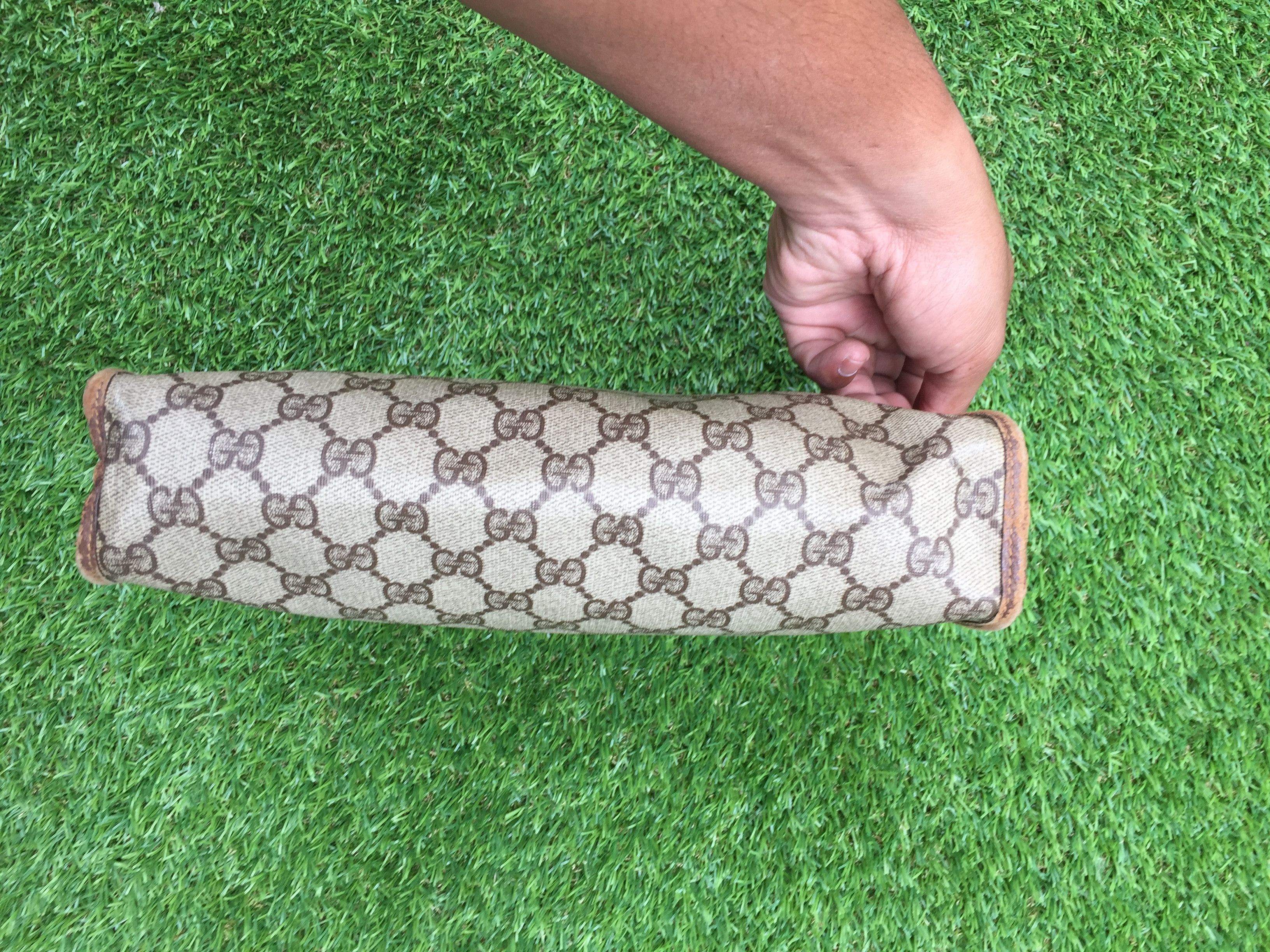 Gucci Vintage Authentic Gucci Clutch Bag Size ONE SIZE - 8 Thumbnail
