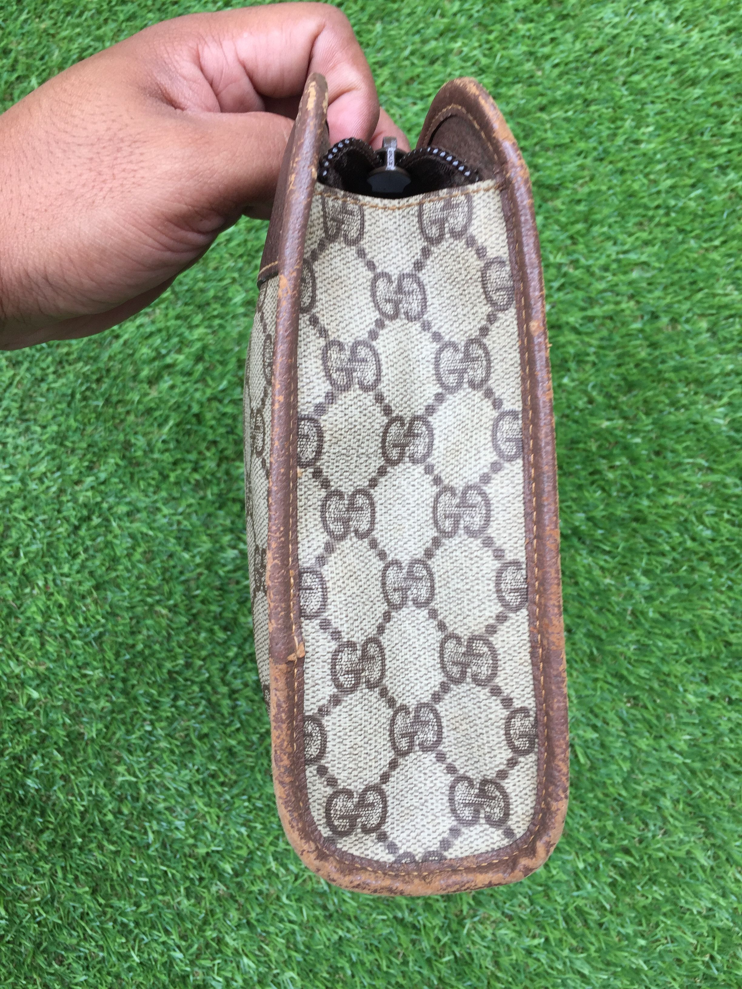 Gucci Vintage Authentic Gucci Clutch Bag Size ONE SIZE - 6 Thumbnail