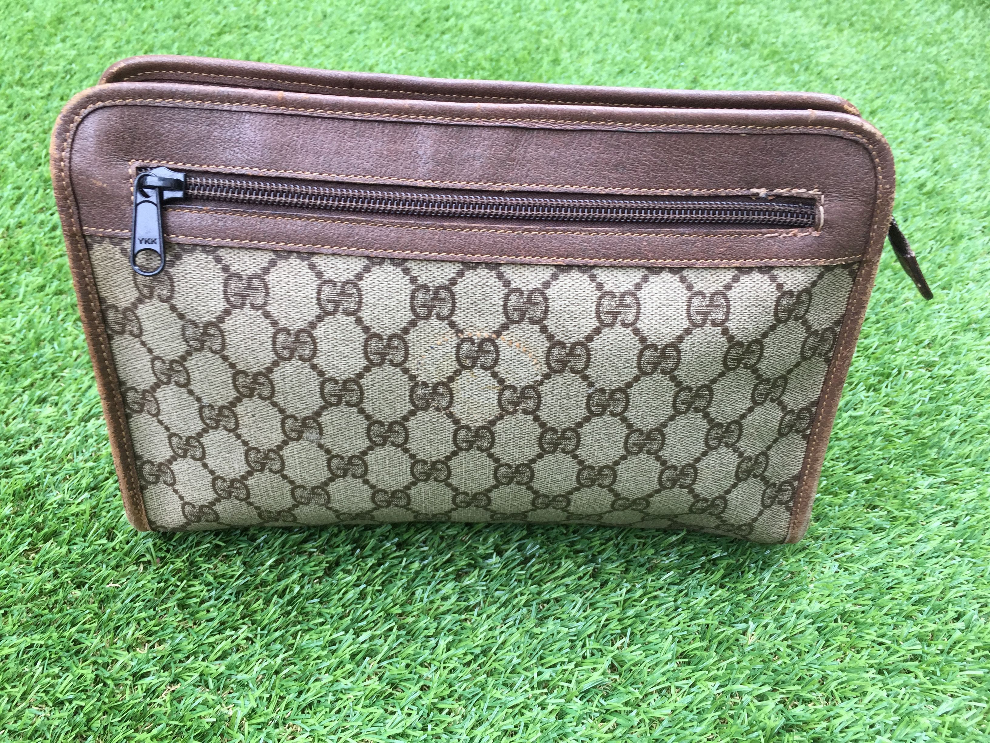 Gucci Vintage Authentic Gucci Clutch Bag Size ONE SIZE - 1 Thumbnail