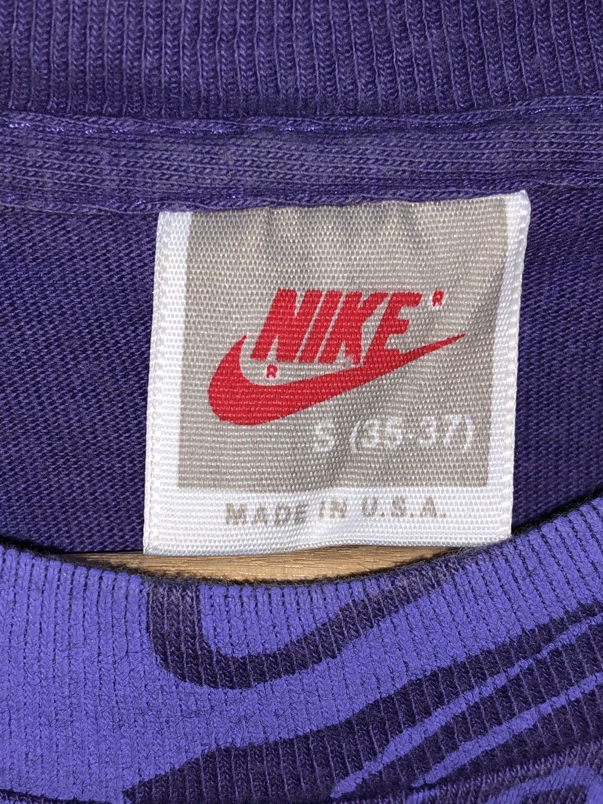 Nike Rare Vintage 90s Nike Grey Tag All Over Printed Shirts Size US S / EU 44-46 / 1 - 3 Thumbnail