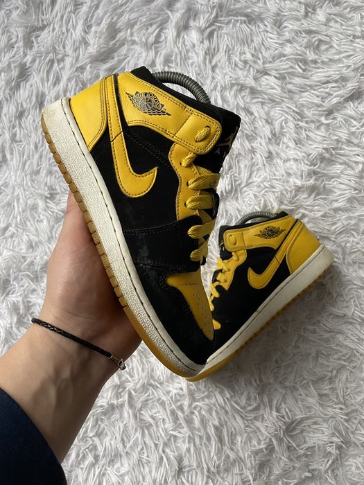 jordan retro 1 mid new love