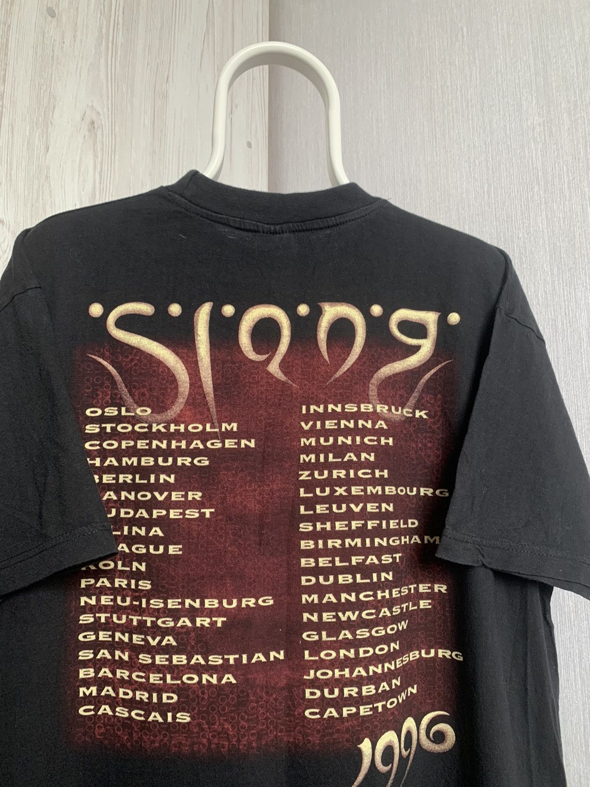 Band Tees Vintage Def Leppard (Slang) 1996 tour tee shirt Size US XL / EU 56 / 4 - 7 Thumbnail