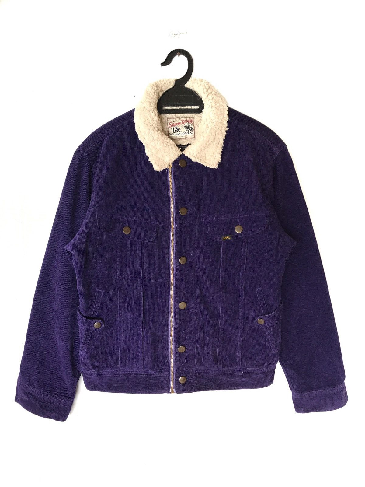 LEE STORM RIDER X SOE CORDUROY SHERPA LINNED TRUCKER JACKET