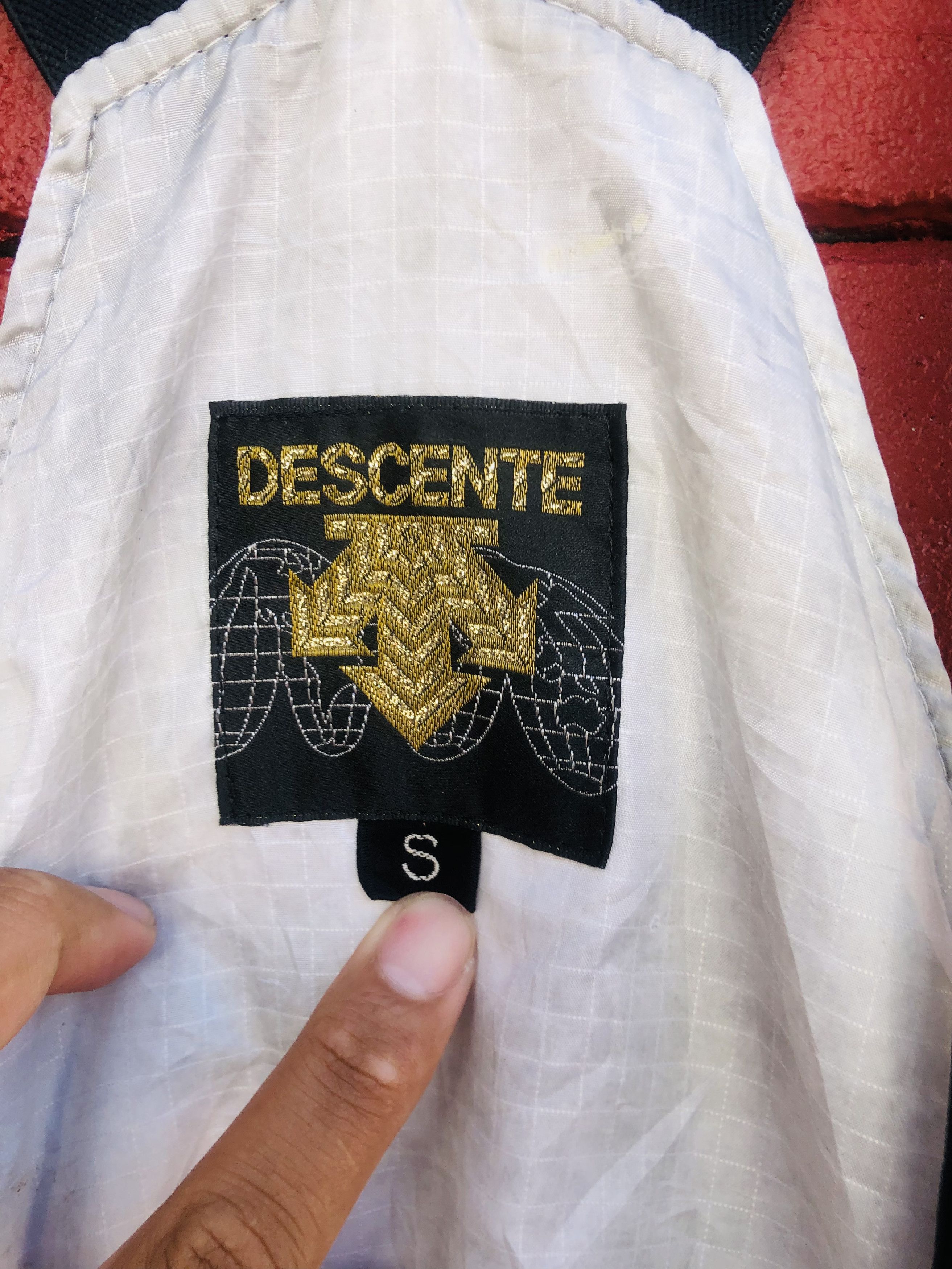 Descente × Japanese Brand Vintage Descente Japanese Ski Travis Scott Fashion Style Size US 27 - 10 Thumbnail