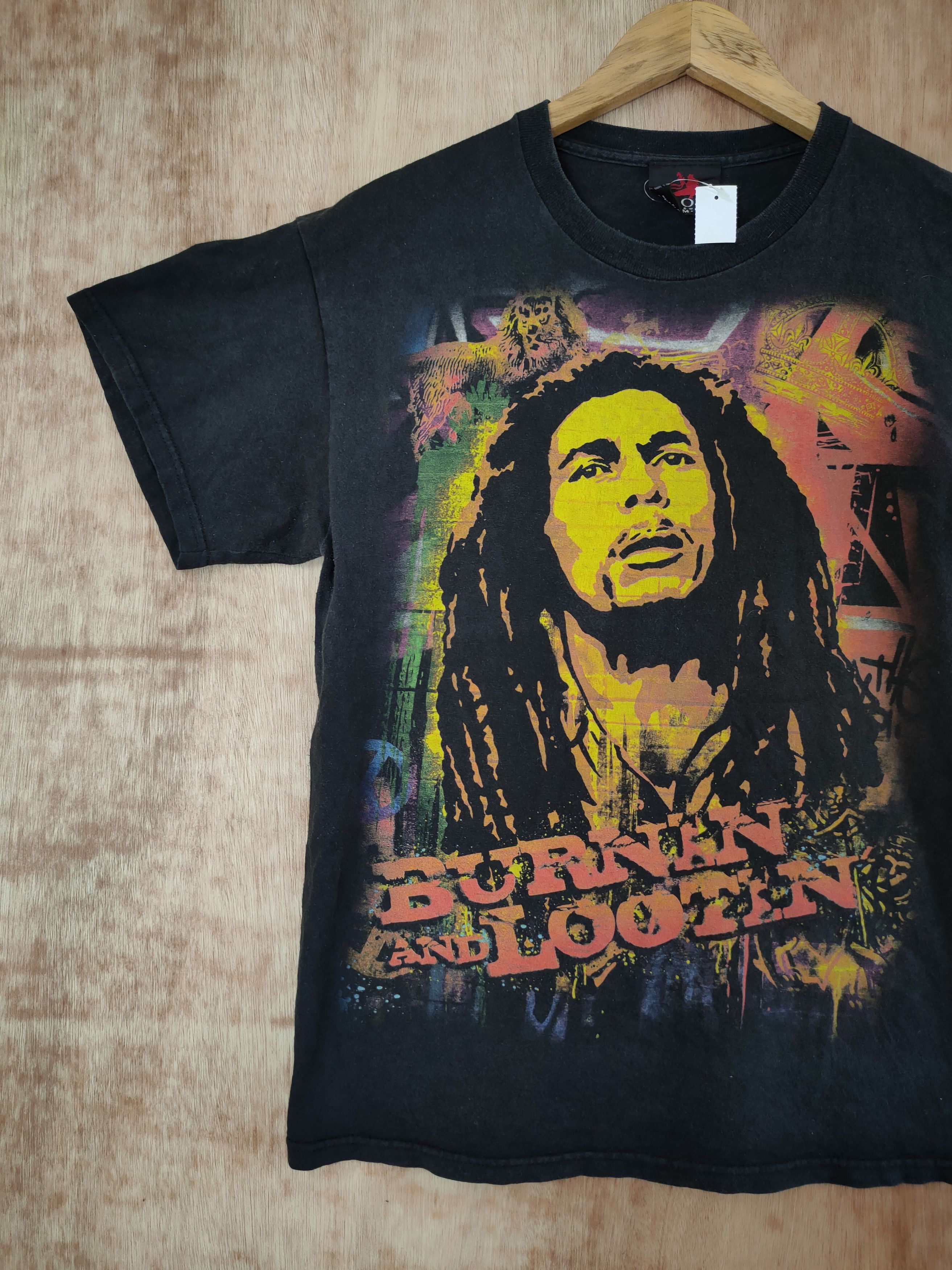 Bob Marley DLL 90' Bob marley Burning & Lootin Vintage tee #46-640 Size US M / EU 48-50 / 2 - 2 Thumbnail