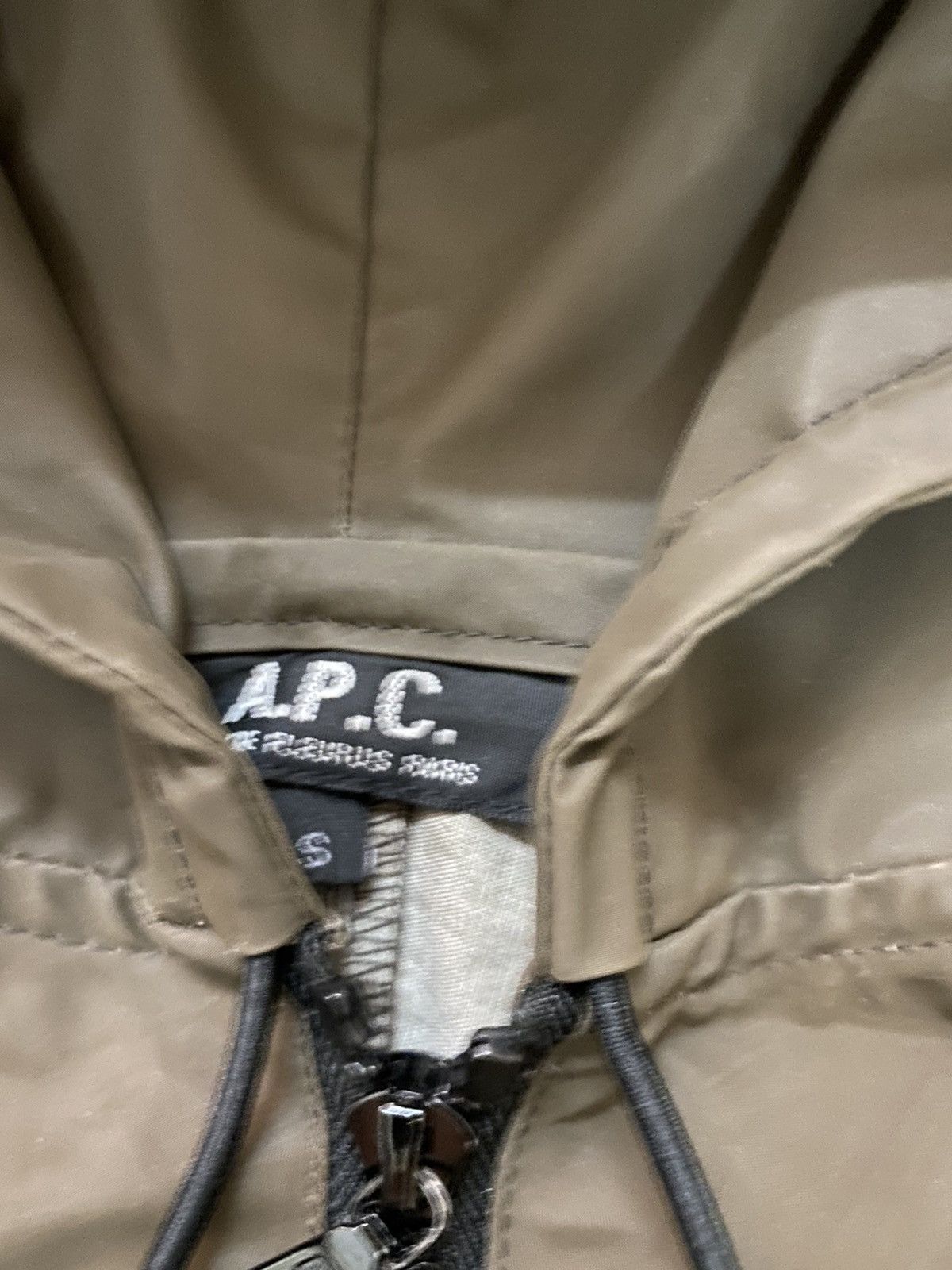 A.P.C. RAXEDO Waterproof & Lightweight Rain Coat Size US S / EU 44-46 / 1 - 7 Thumbnail