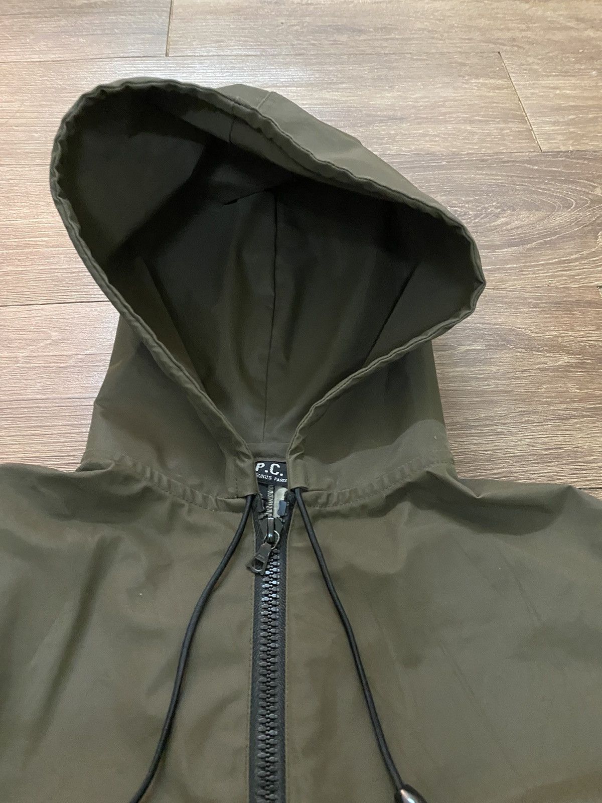A.P.C. RAXEDO Waterproof & Lightweight Rain Coat Size US S / EU 44-46 / 1 - 3 Thumbnail