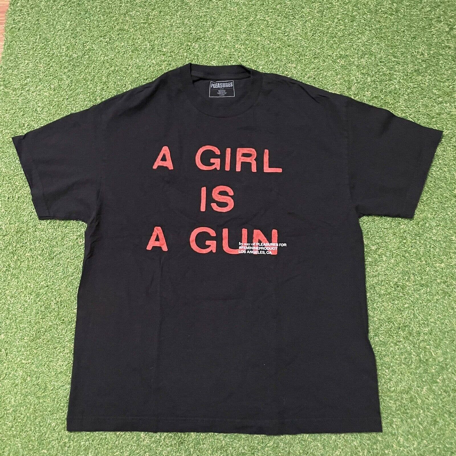 One Chick Travelsn Rope Gun Girlfriend T-Shirt Black / S