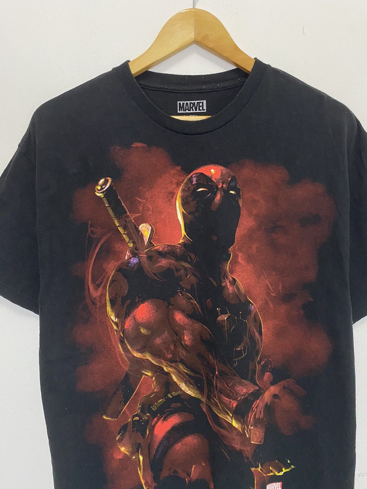 Marvel Comics Vintage DeadPool T-Shirt Size US L / EU 52-54 / 3 - 5 Thumbnail