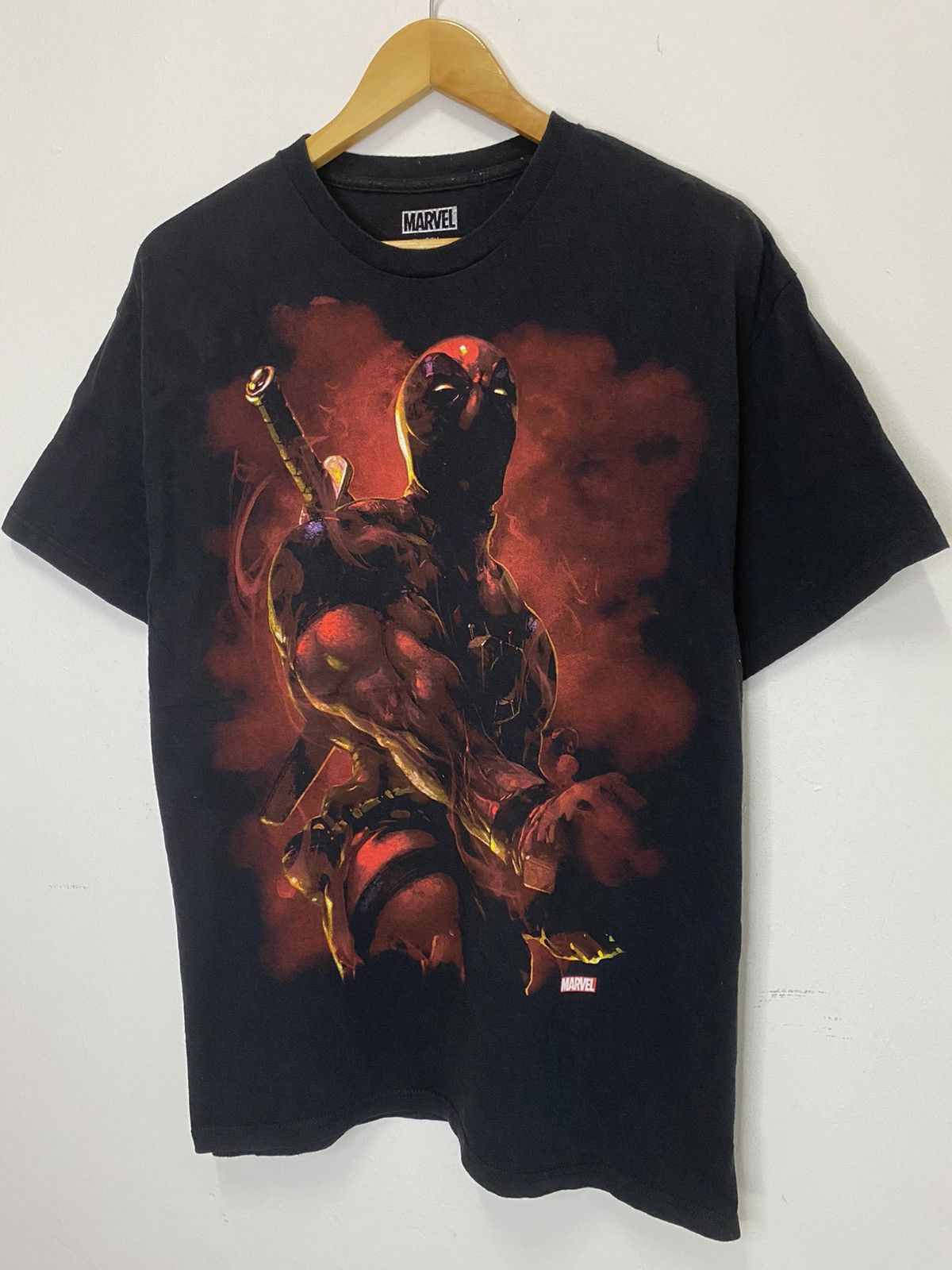 Marvel Comics Vintage DeadPool T-Shirt Size US L / EU 52-54 / 3 - 4 Thumbnail