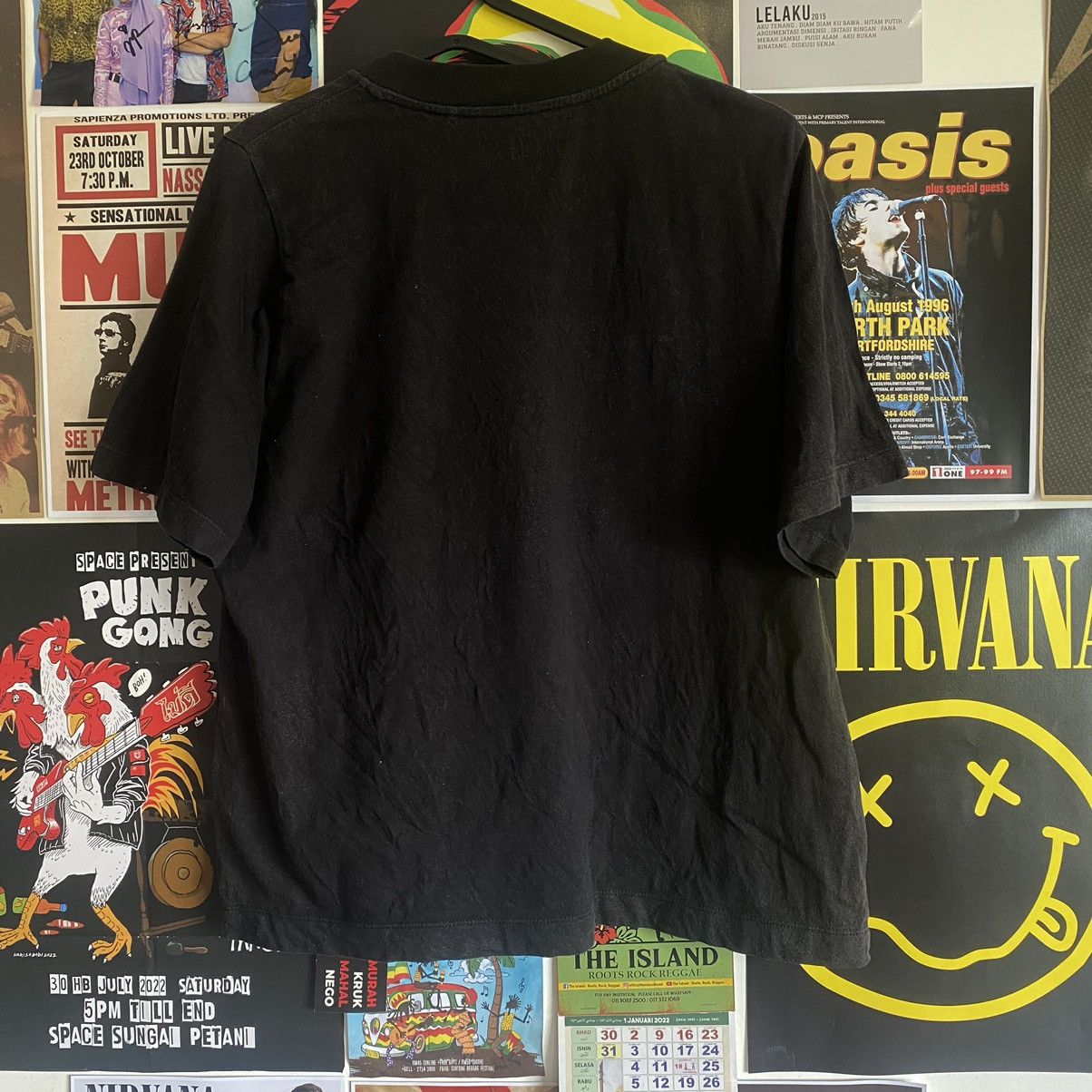 Uniqlo Vintage Uniqlo x The Devil Wears Prada Size US M / EU 48-50 / 2 - 5 Thumbnail