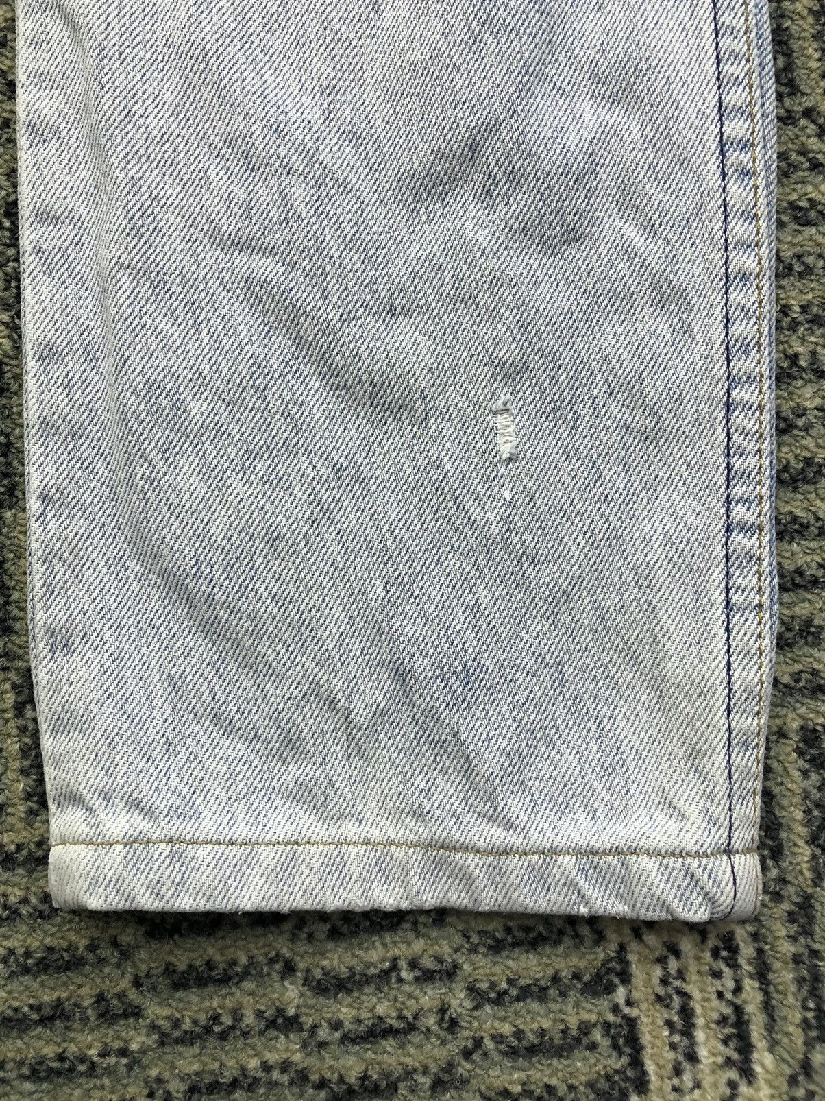 Levi's Vintage Levis 510 Light Wash Distressed Jeans Size 25" / US 0 / IT 36 - 9 Thumbnail