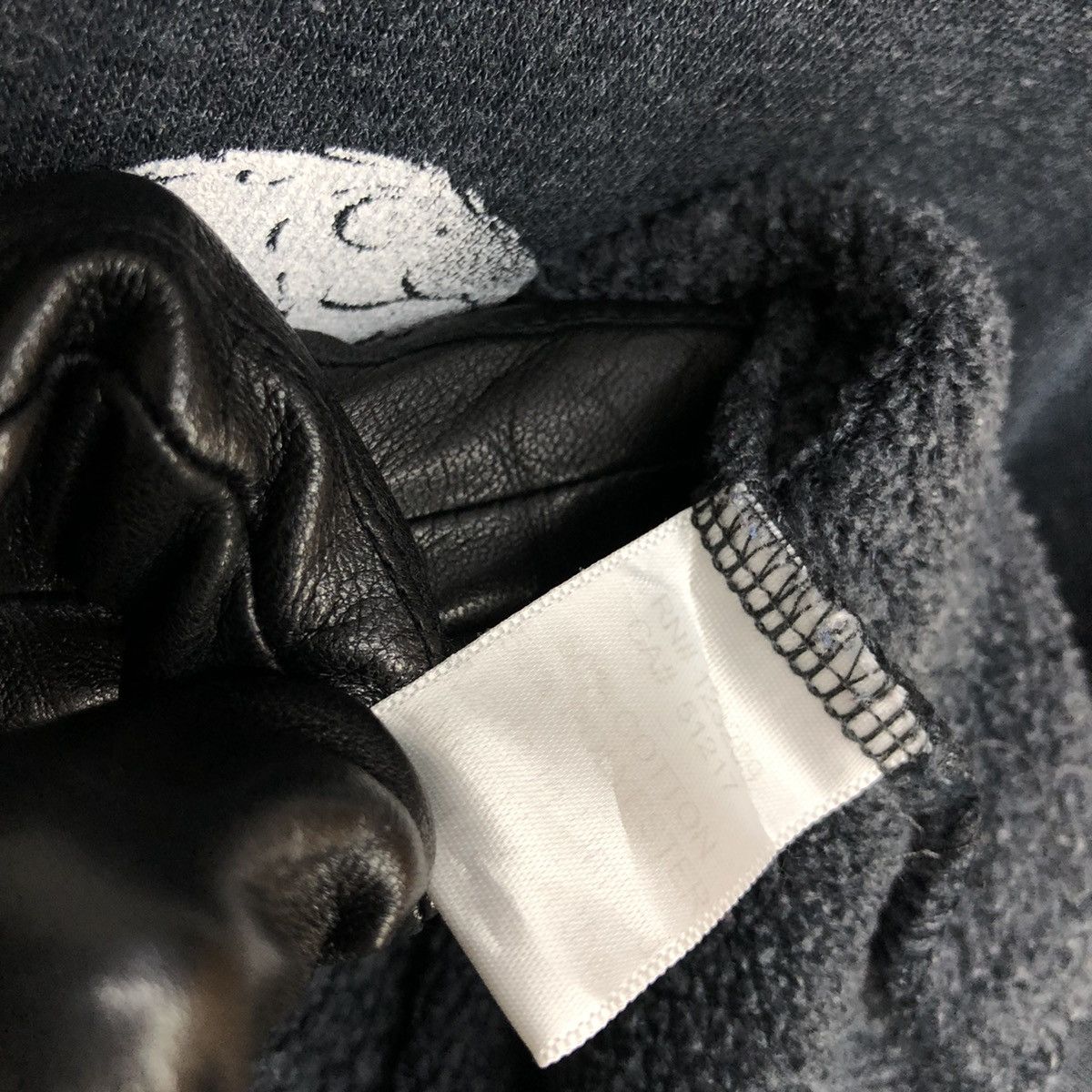 Japanese Brand × Vintage Vintage Lauren Moon Coverly Hills Love Feather Logo Sweater Size US M / EU 48-50 / 2 - 13 Thumbnail
