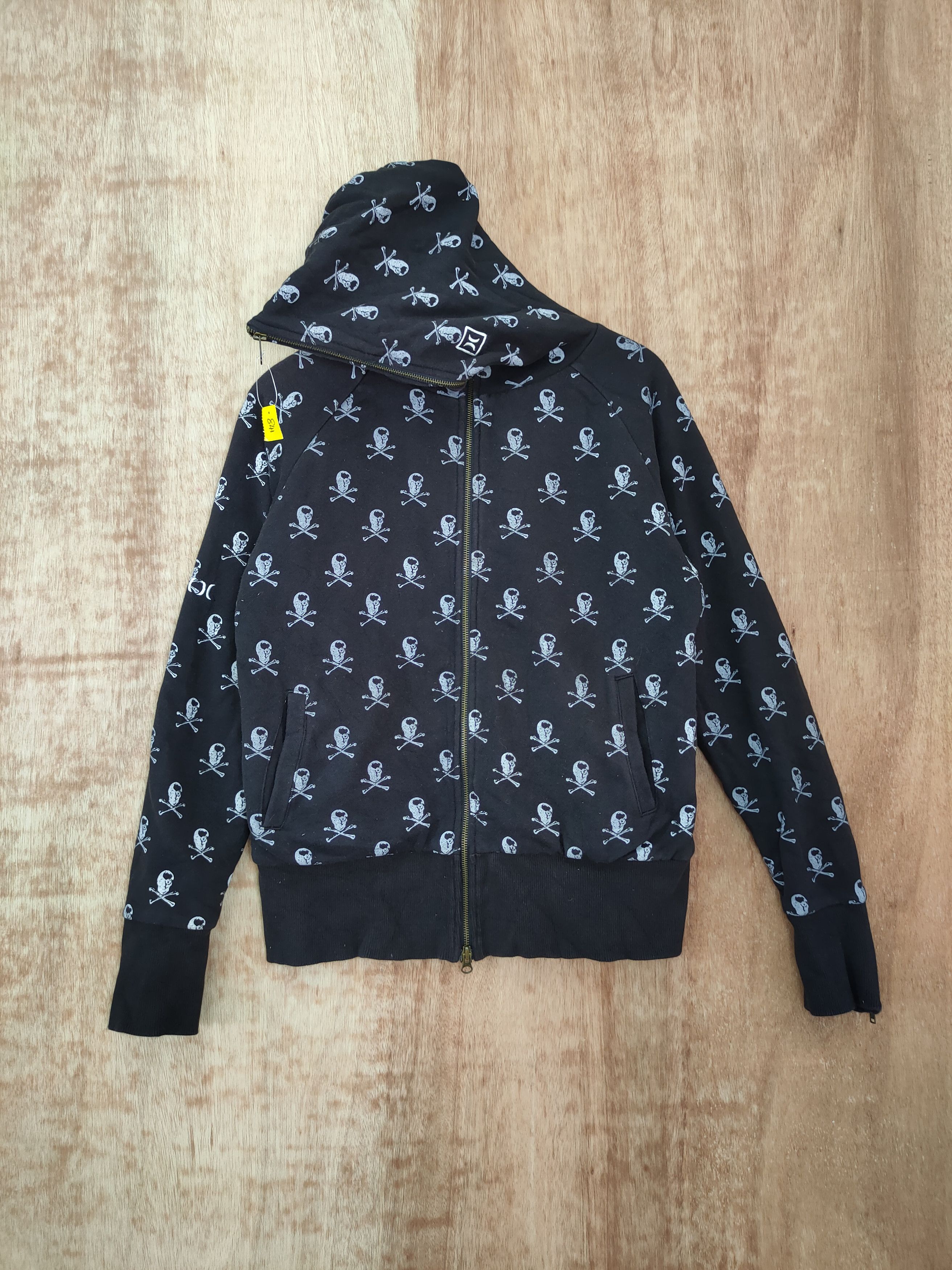 image of Hurley Skull Full Print Full Zipper Sweater Hoodies 841Dll in Black, Women's (Size Large)