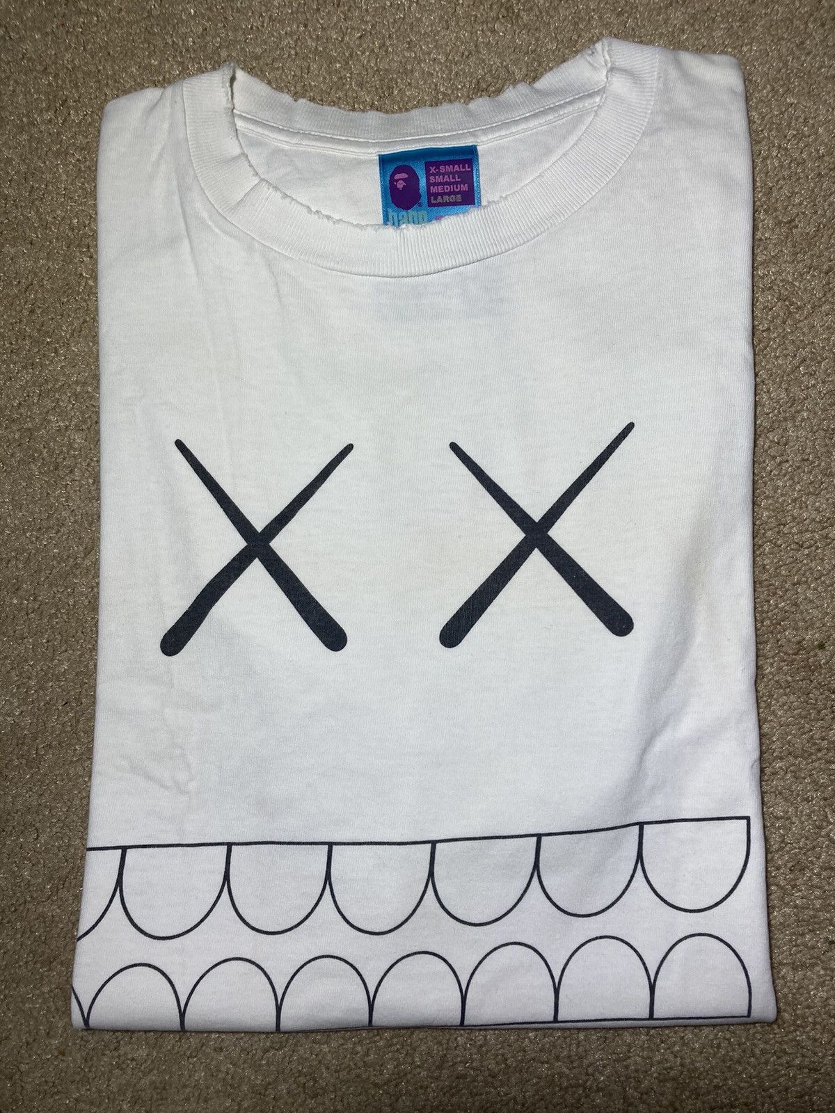 AW05 Bape Kaws Chomper XX Eyes Large White Art 2005 Nigo