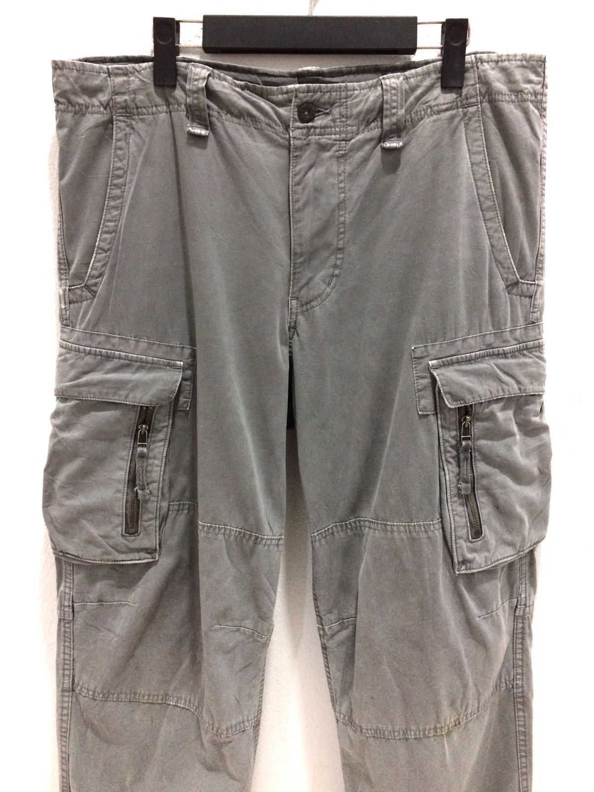 Japanese Brand × Uniqlo Japanese Brand UNIQLO Tactical Multipocket Cargo Pant Size US 36 / EU 52 - 2 Thumbnail
