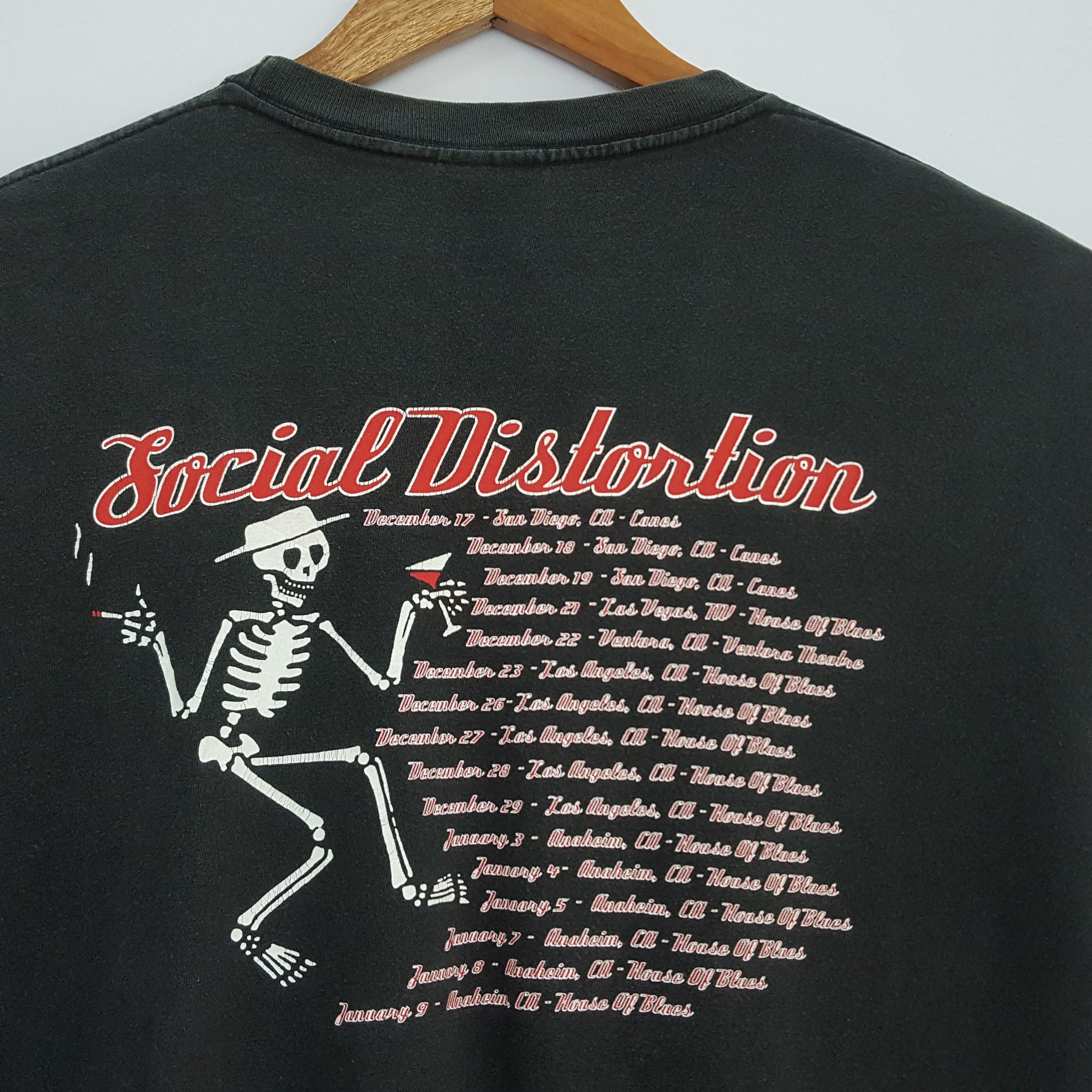 Band Tees × Vintage Vintage Social Distortion Punk Band nice design t-shirt Size US L / EU 52-54 / 3 - 4 Thumbnail