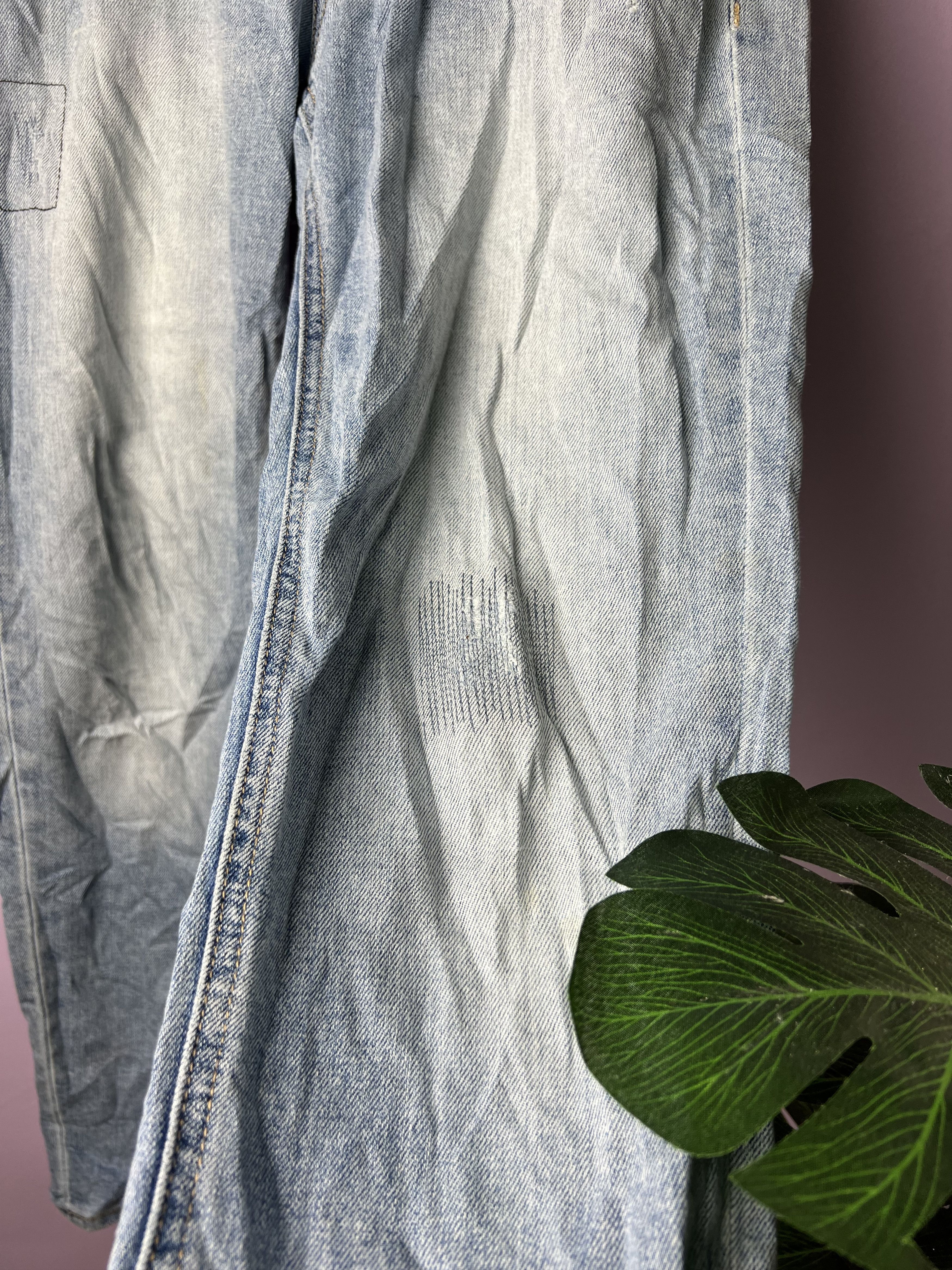 Old Navy 🔥Old Navy Boyfriend Distressed Denim Size US 30 / EU 46 - 7 Thumbnail