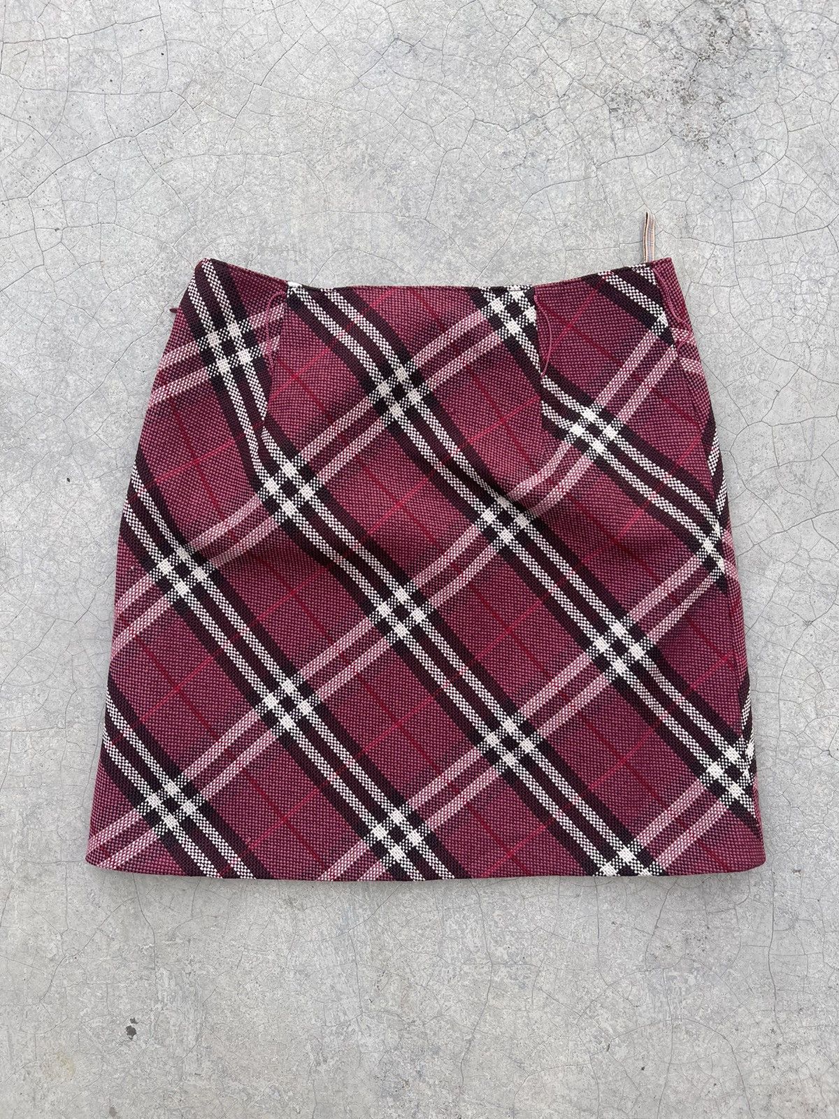 Burberry Burberry blue label checkered red wine mini skirt Size 26" / US 2 / IT 38 - 3 Thumbnail