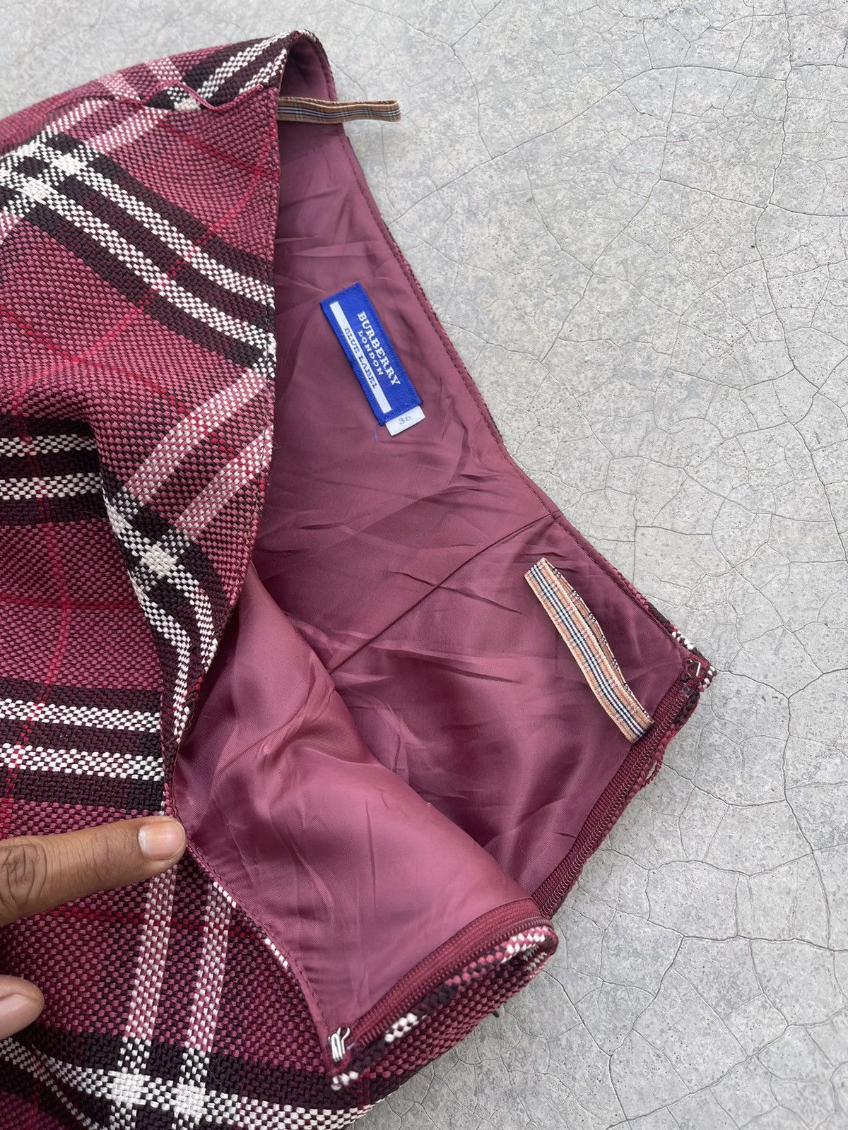 Burberry Burberry blue label checkered red wine mini skirt Size 26" / US 2 / IT 38 - 5 Thumbnail
