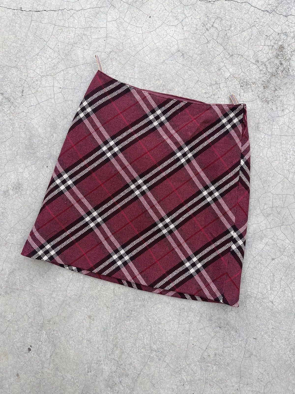 Burberry Burberry blue label checkered red wine mini skirt Size 26" / US 2 / IT 38 - 1 Thumbnail
