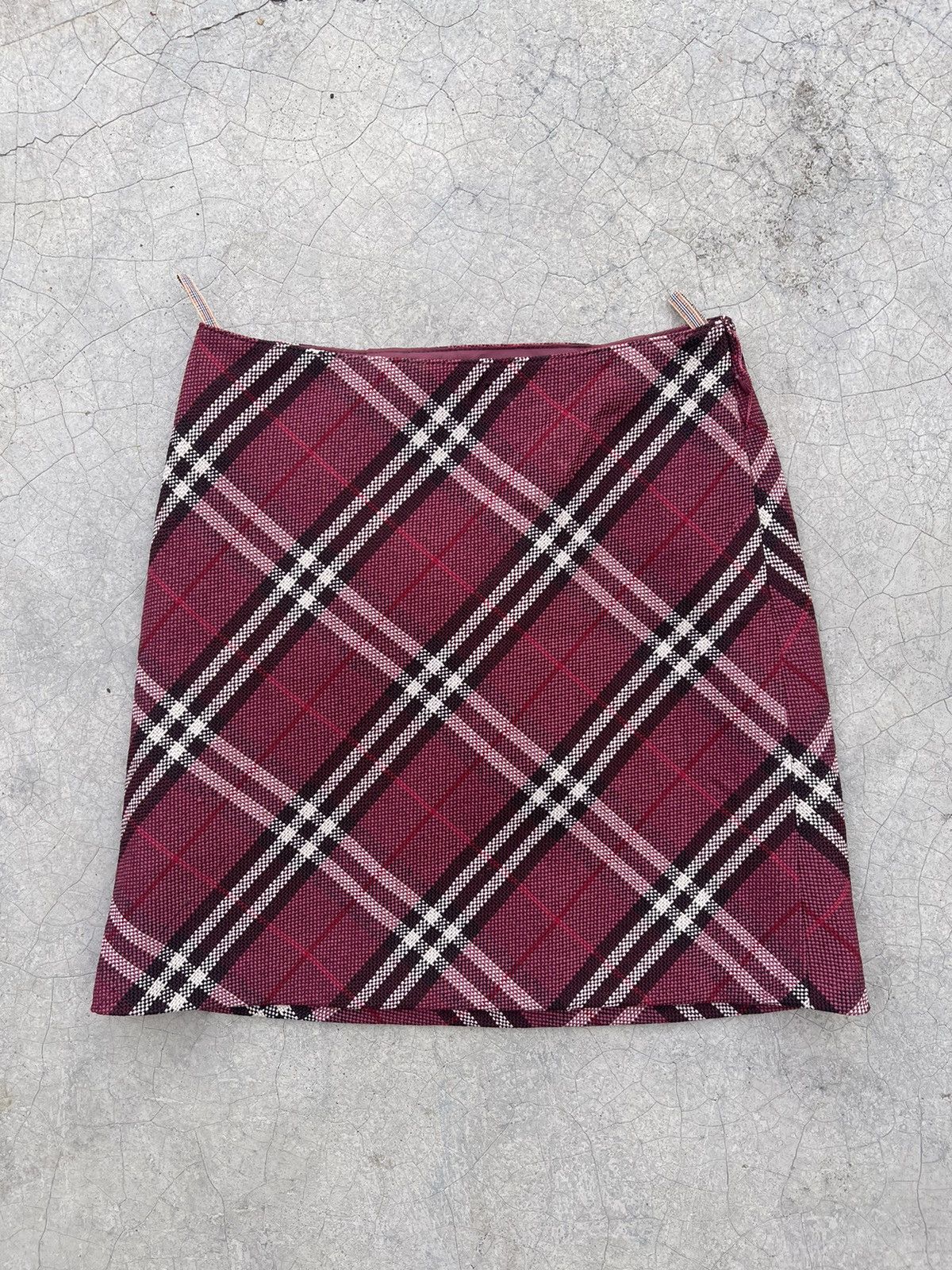 Burberry Burberry blue label checkered red wine mini skirt Size 26" / US 2 / IT 38 - 2 Thumbnail