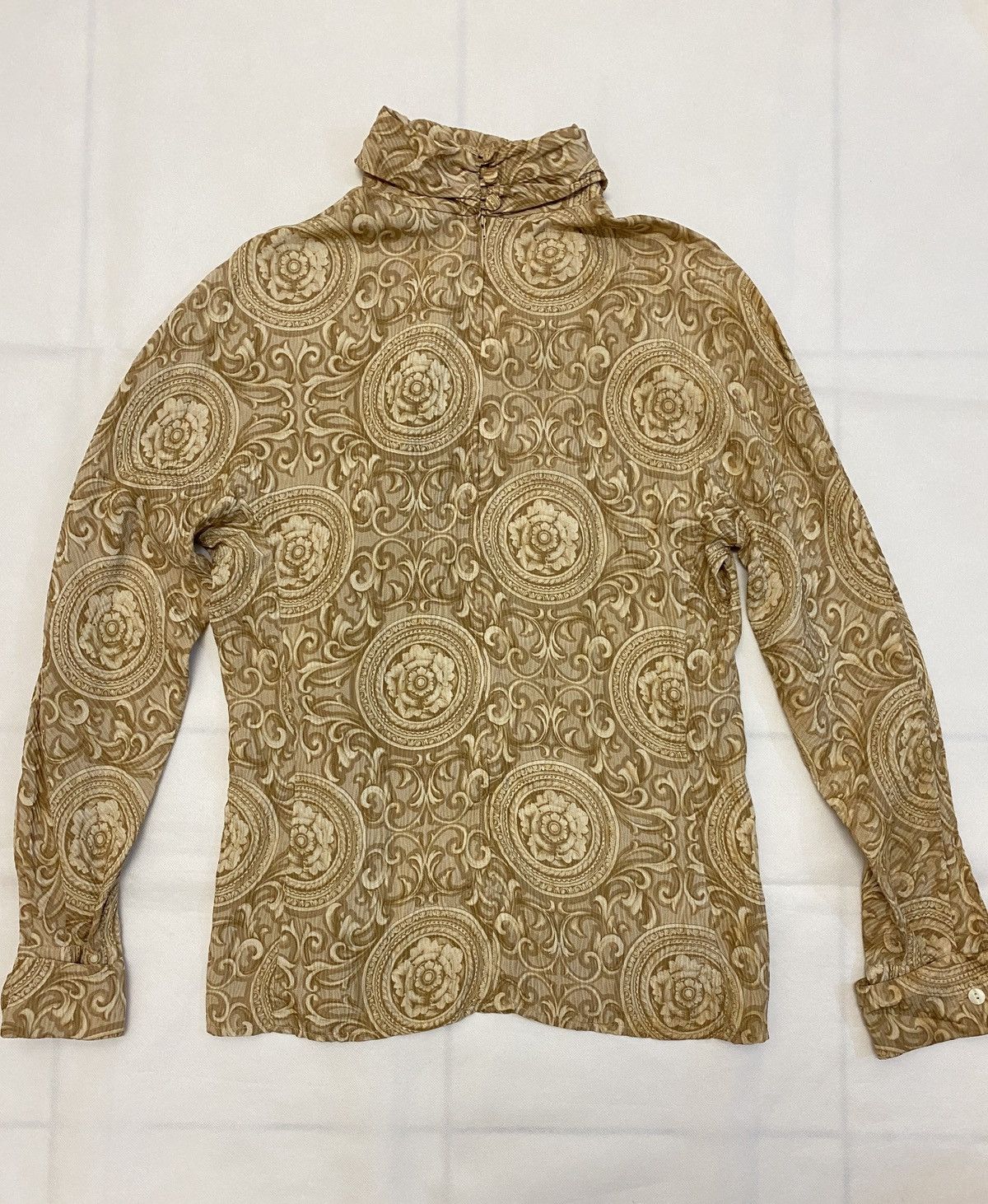 Valentino 🔥🔥💰💰RARE Vintage valentino silk turtleneck fullprint Size L / US 10 / IT 46 - 2 Thumbnail