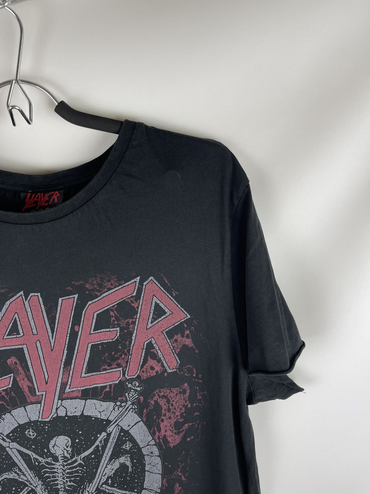 Band Tees Slayer 2017 skeleton grasp band tee shirt Size US XL / EU 56 / 4 - 5 Thumbnail
