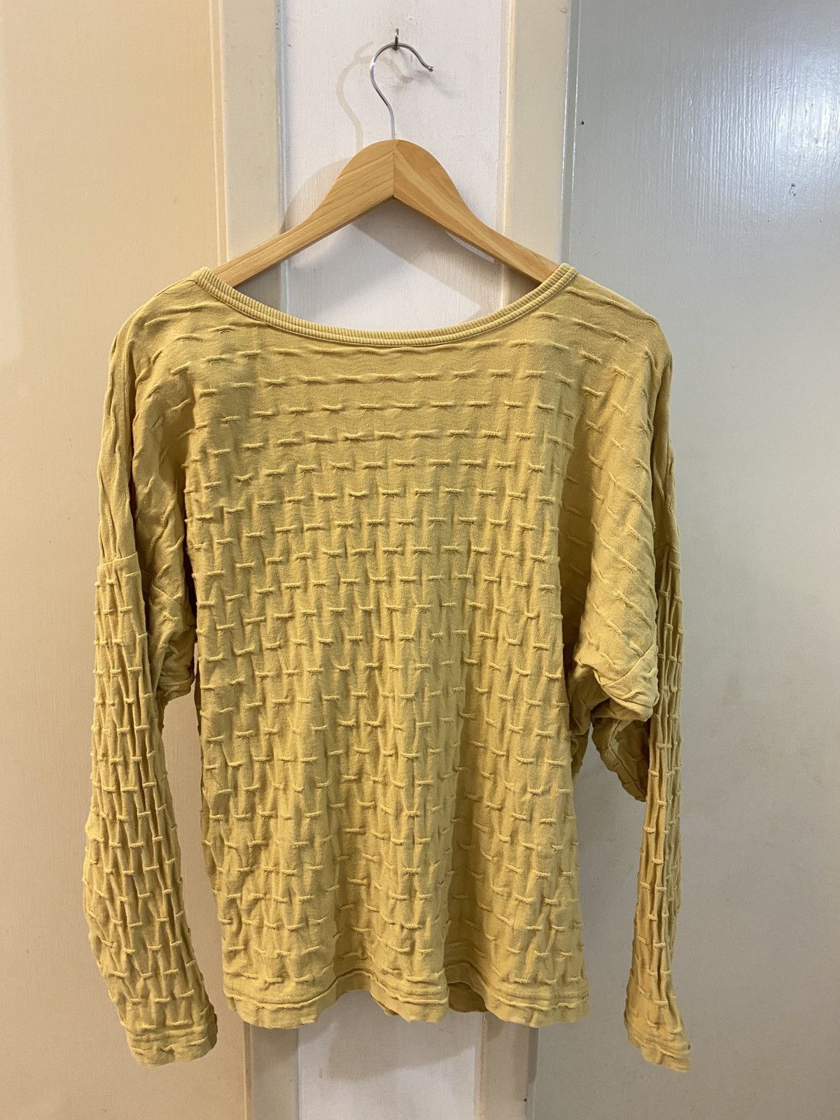 Issey Miyake 🔥🔥💰💰Issey miyake PLANTATION Vneck Size M / US 6-8 / IT 42-44 - 2 Thumbnail
