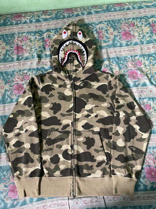 Bape hoodie online grailed