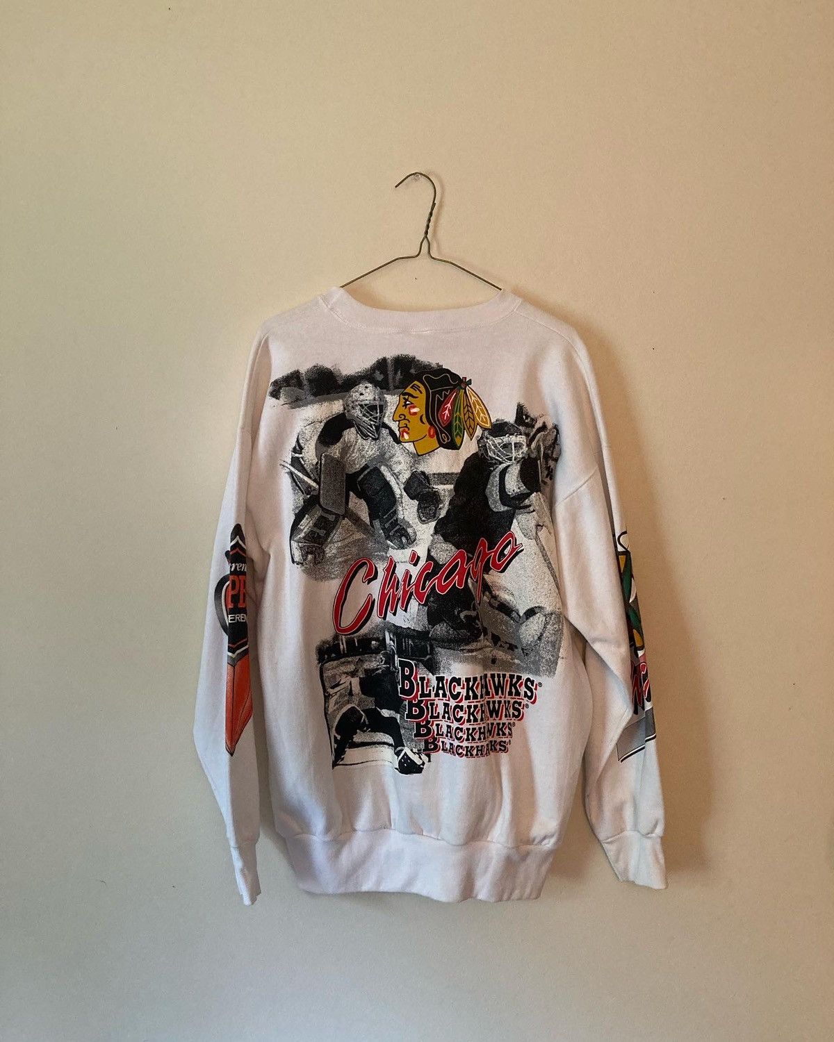 Vintage Vintage bulletin athletics all over print crewneck 1992 Size US L / EU 52-54 / 3 - 2 Thumbnail