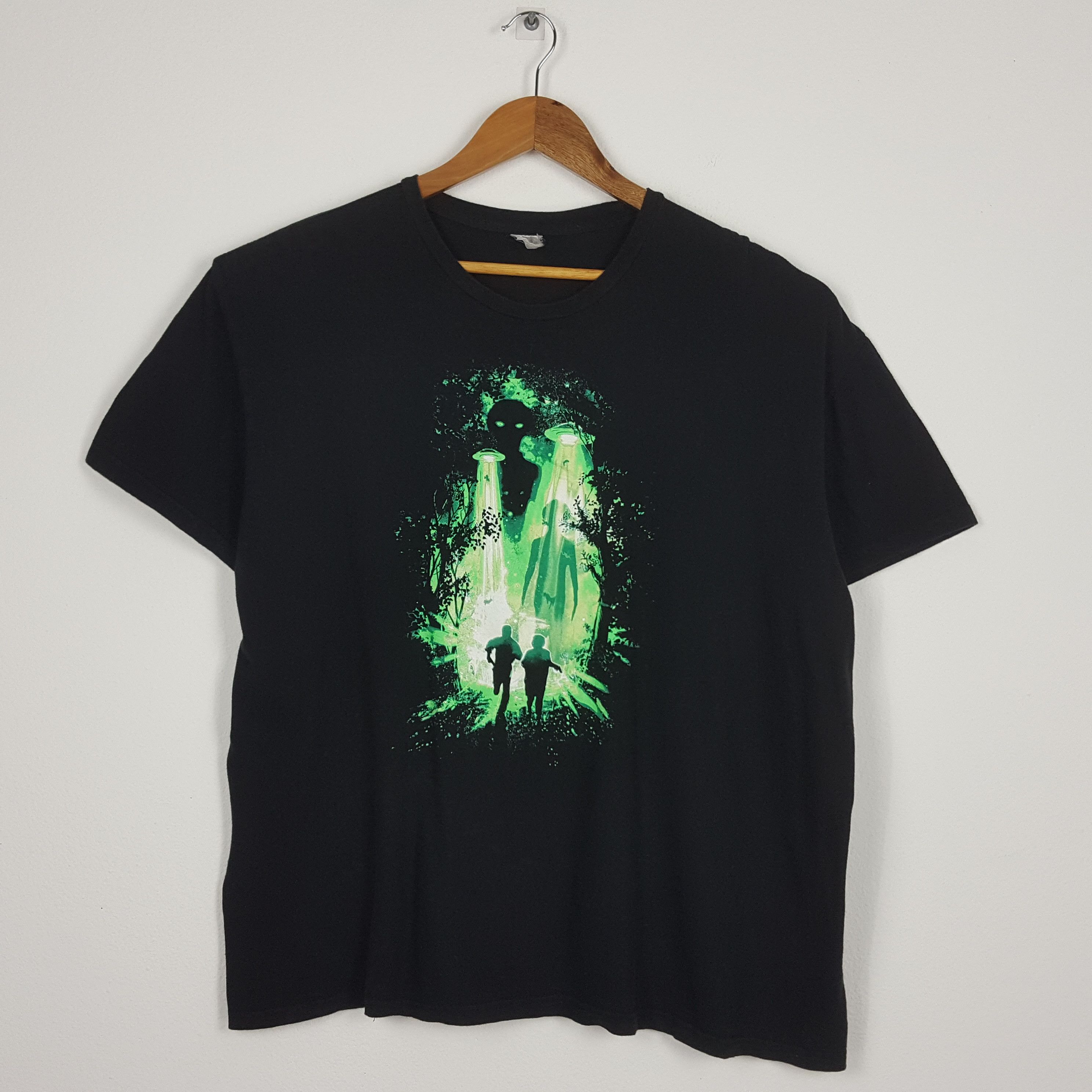 Vintage Vintage Alien Horror Movie Nice Design t-shirt Size US XL / EU 56 / 4 - 1 Thumbnail