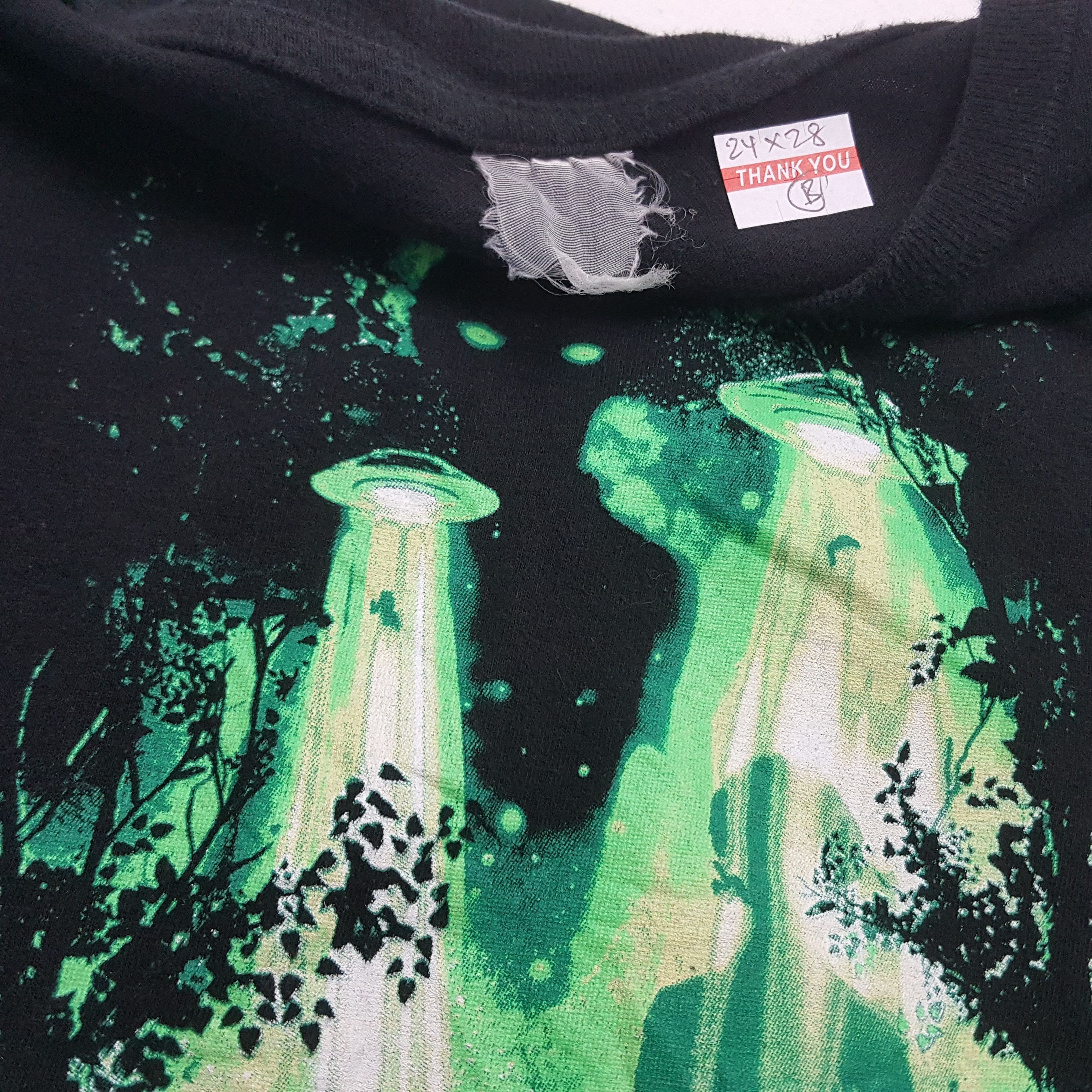 Vintage Vintage Alien Horror Movie Nice Design t-shirt Size US XL / EU 56 / 4 - 2 Thumbnail