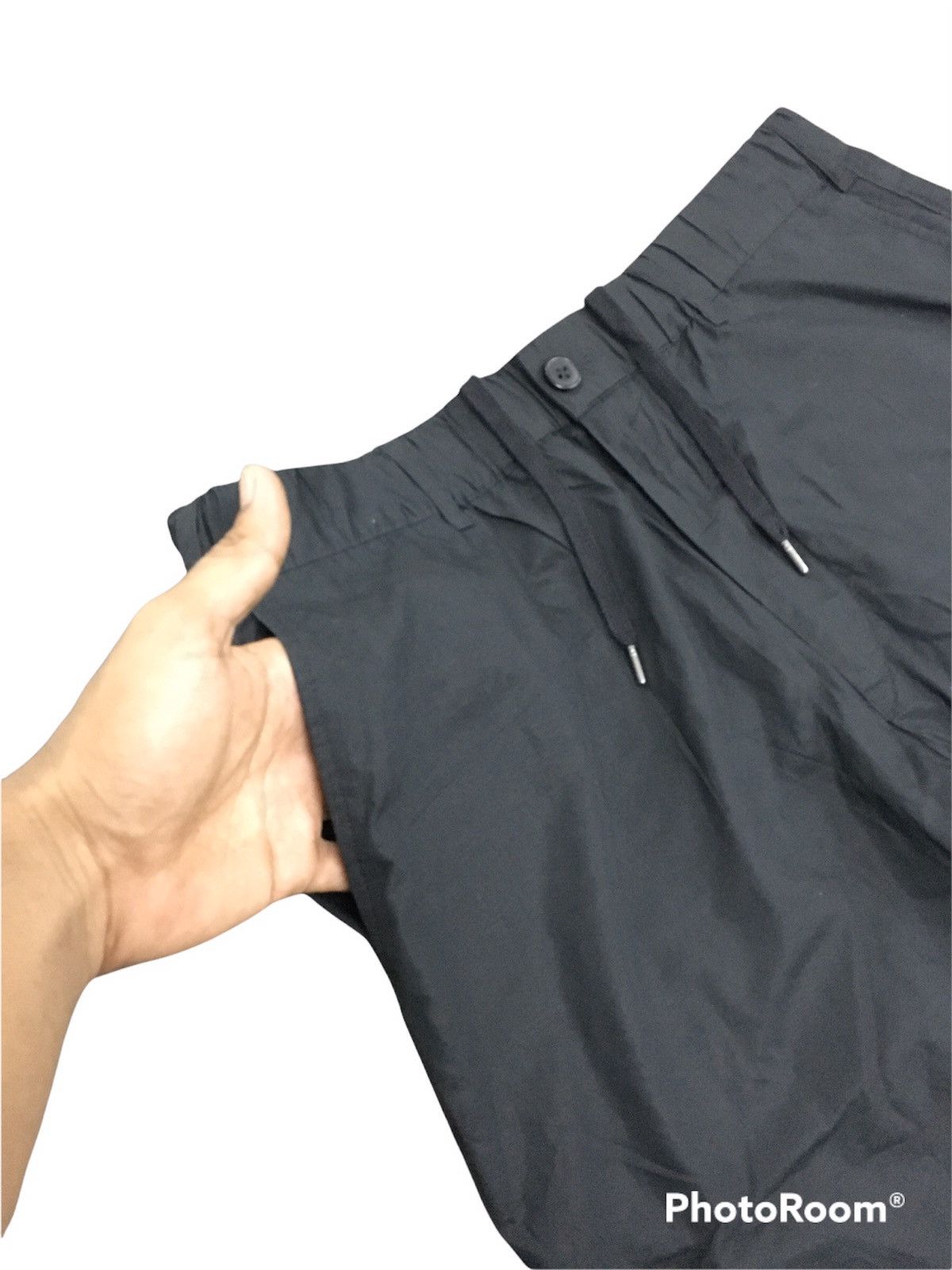 Uniqlo Uniqlo Black stretchable Baggy pants Size US 37 - 4 Thumbnail