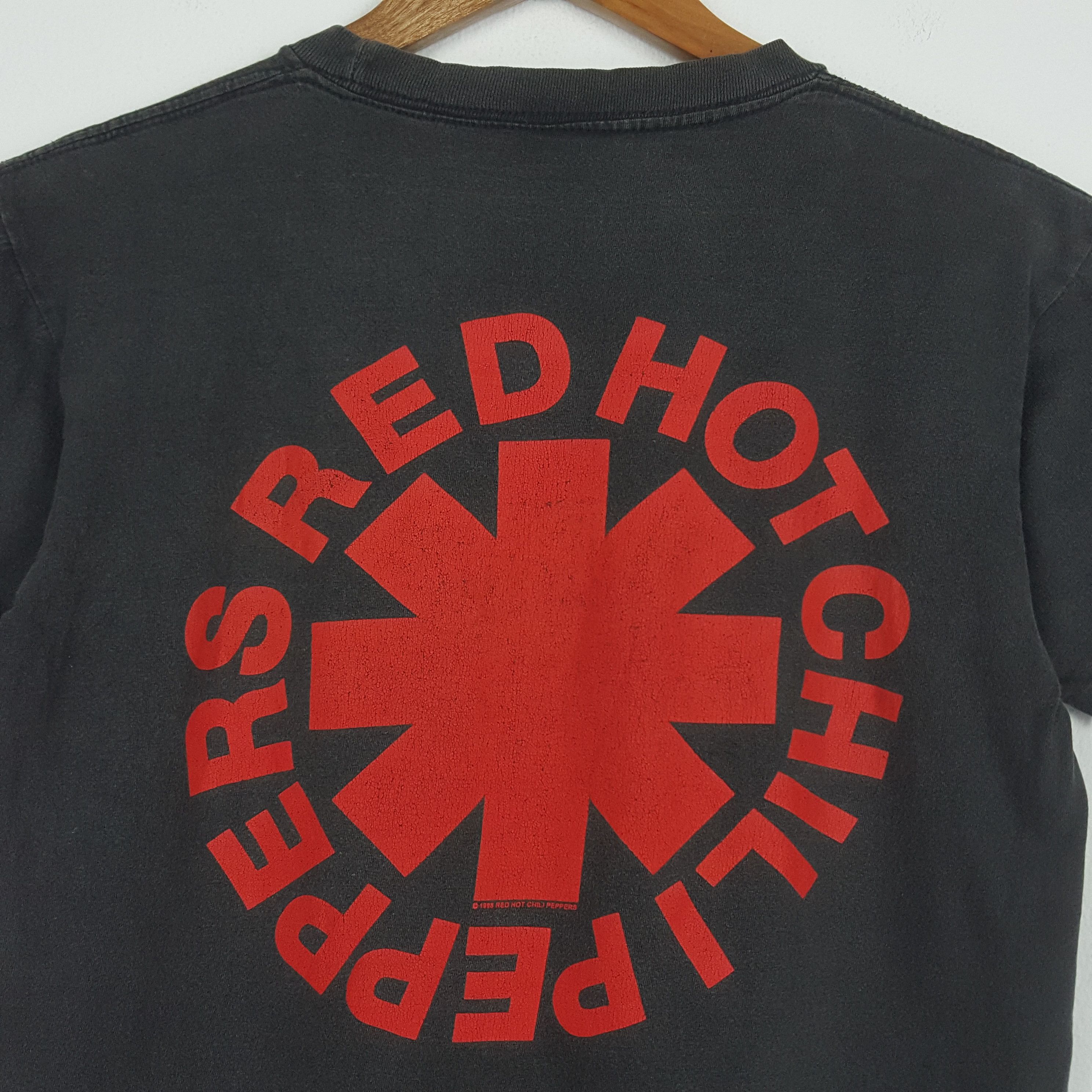 Band Tees × Vintage Vintage RED HOT CHILI PEPPERS American Rock Band tees cp1 Size US M / EU 48-50 / 2 - 2 Thumbnail