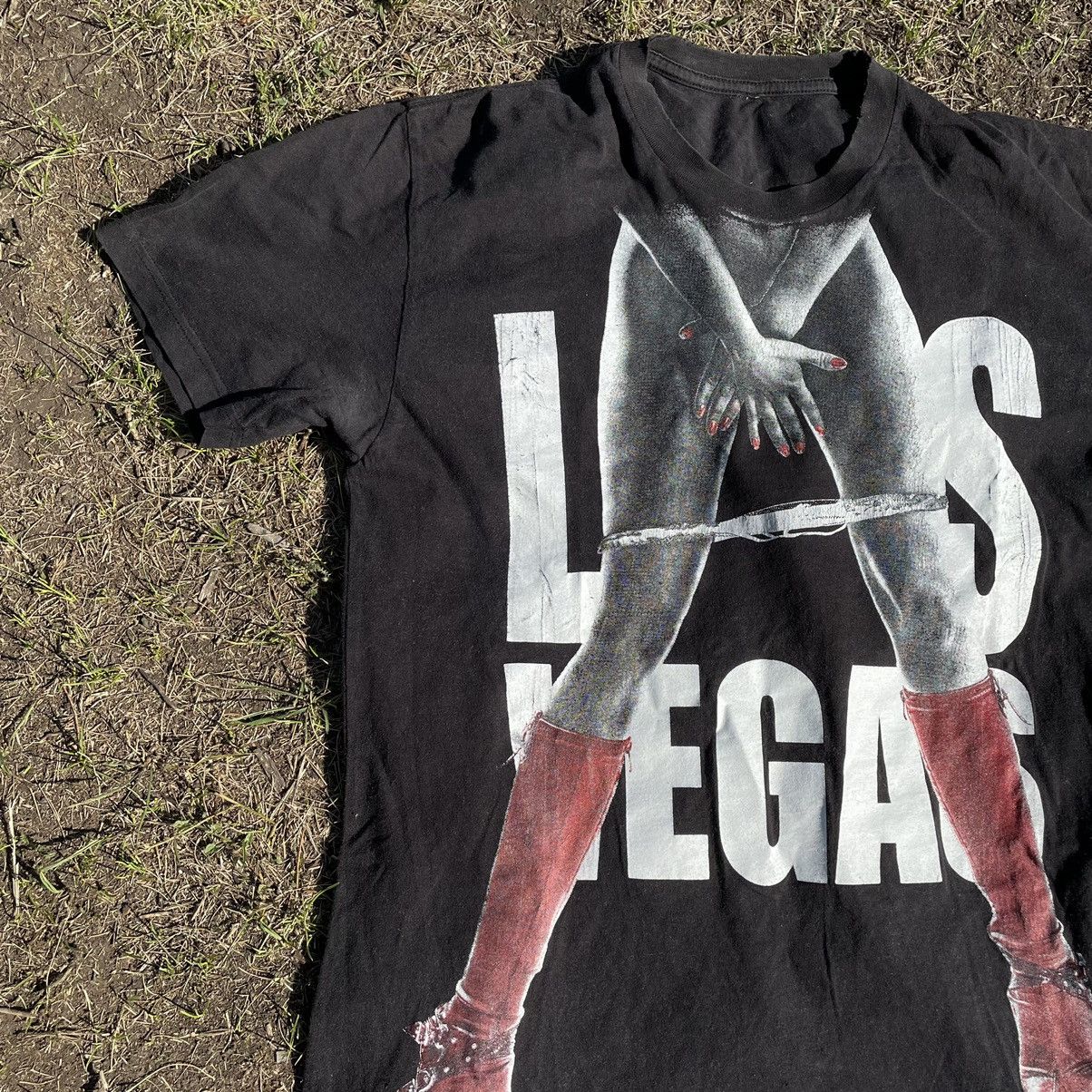 Vintage Vintage 90s Adult “ Sexy Las Vegas Babe” Art Humor Tee Size US M / EU 48-50 / 2 - 3 Thumbnail