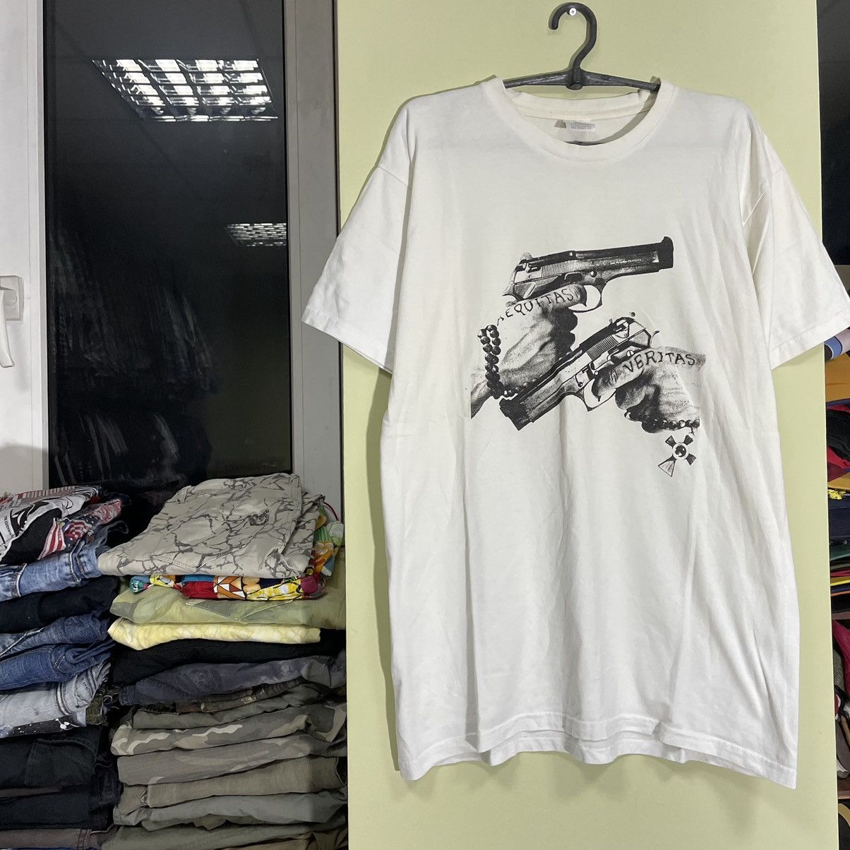 Band Tees Vintage Y2K Pistols Veritas Print Band Rock Streetwear Size US L / EU 52-54 / 3 - 3 Thumbnail